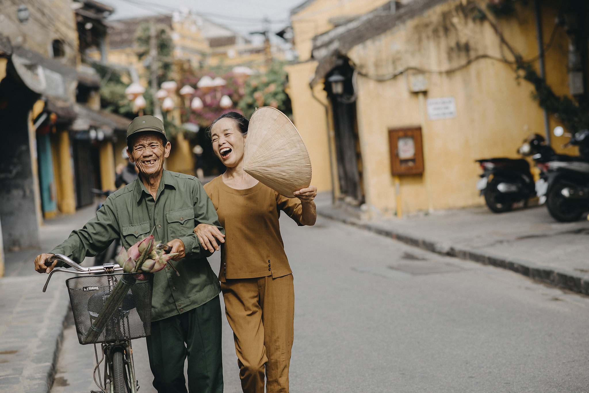 U80 không có nghĩa là bạn đã quá già để sống cuộc sống đầy sự đam mê. Đến xem những hình ảnh về những người trẻ trung U80, sống khỏe đẹp để có thêm động lực cho những kế hoạch và ước mơ của mình.