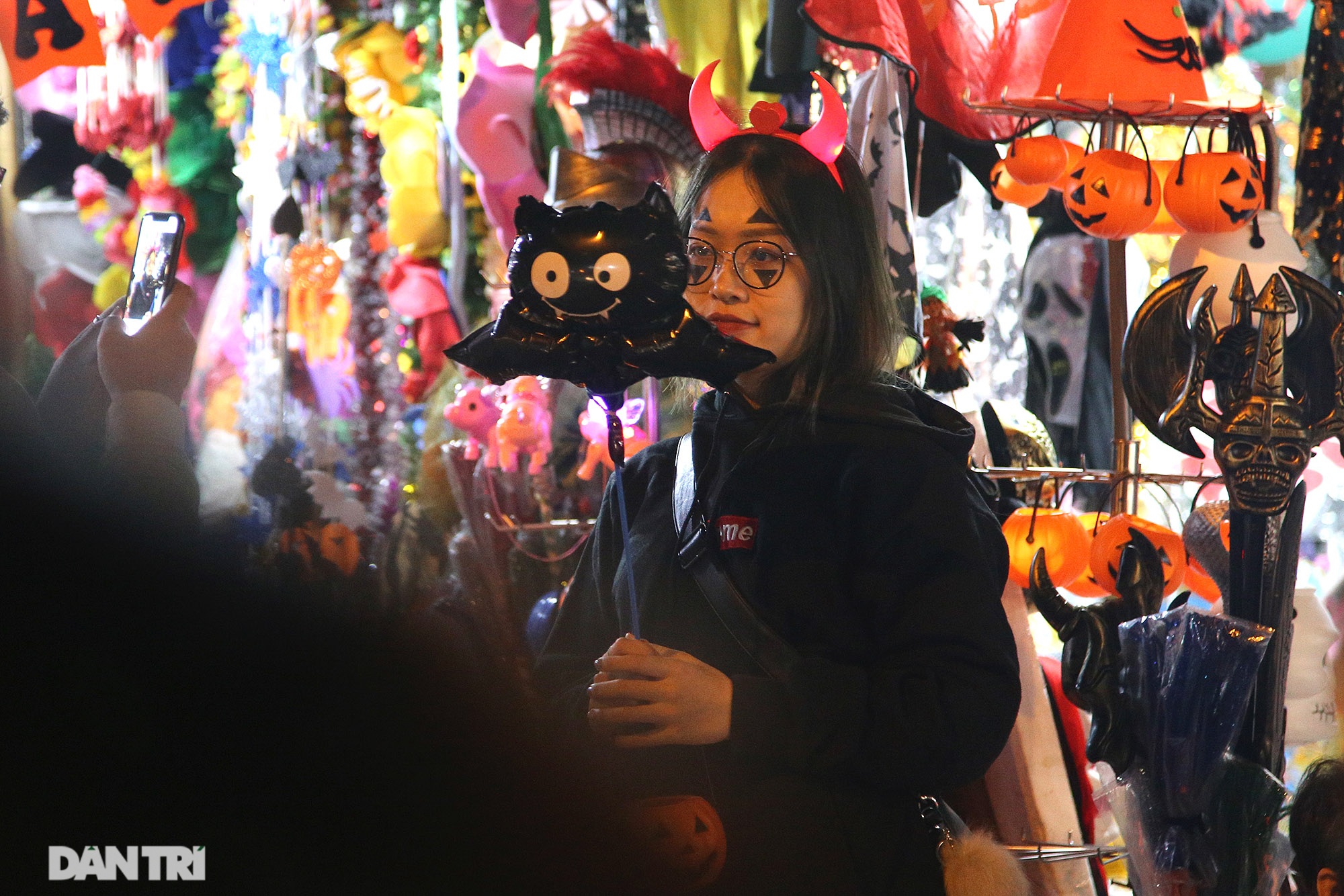 Đêm Halloween tại Hà Nội - 13 Đêm Halloween tại Hà Nội - 13