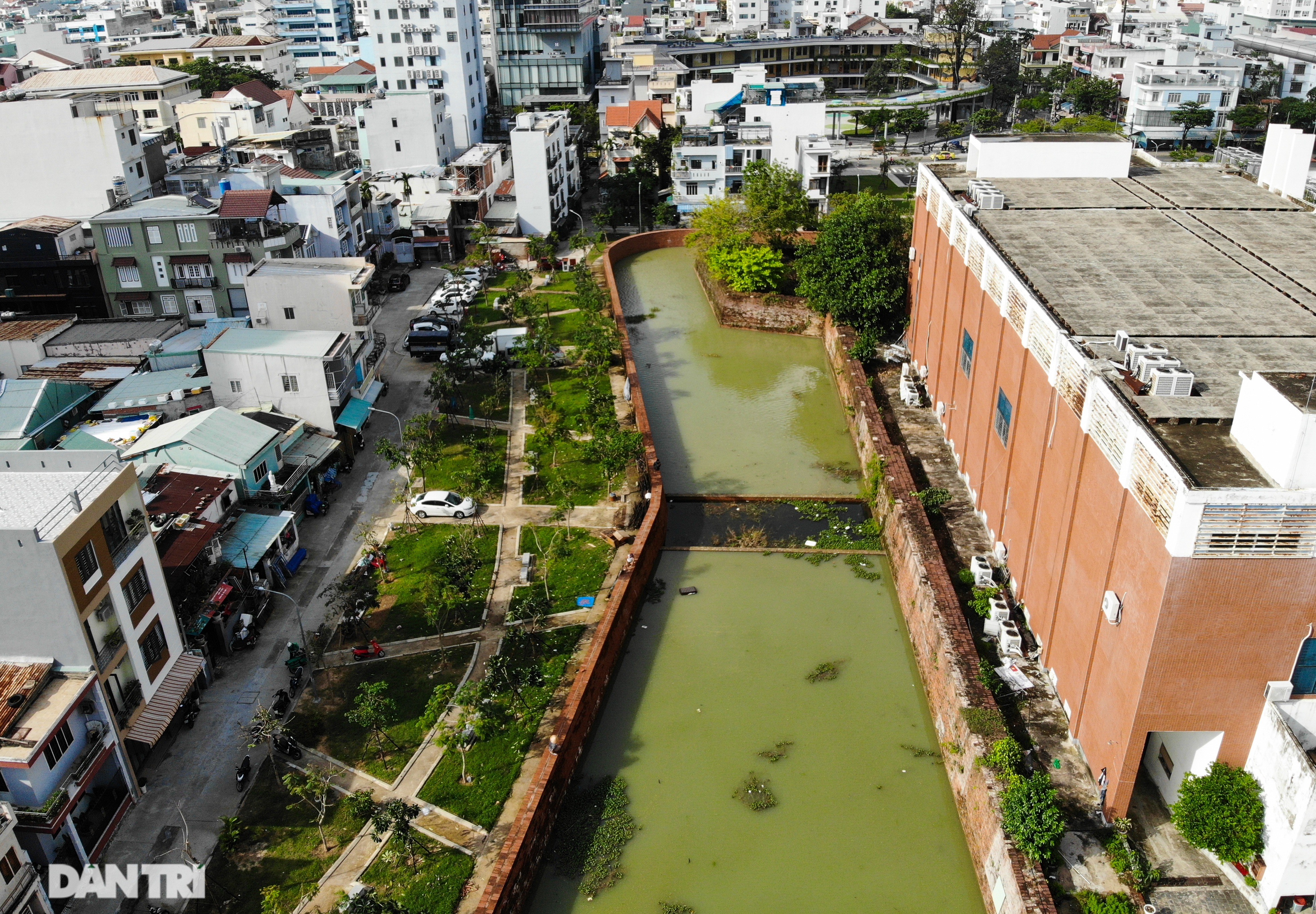 Chiêm ngưỡng cổ thành với tường cao, hào sâu giáp biển Đà Nẵng - 2