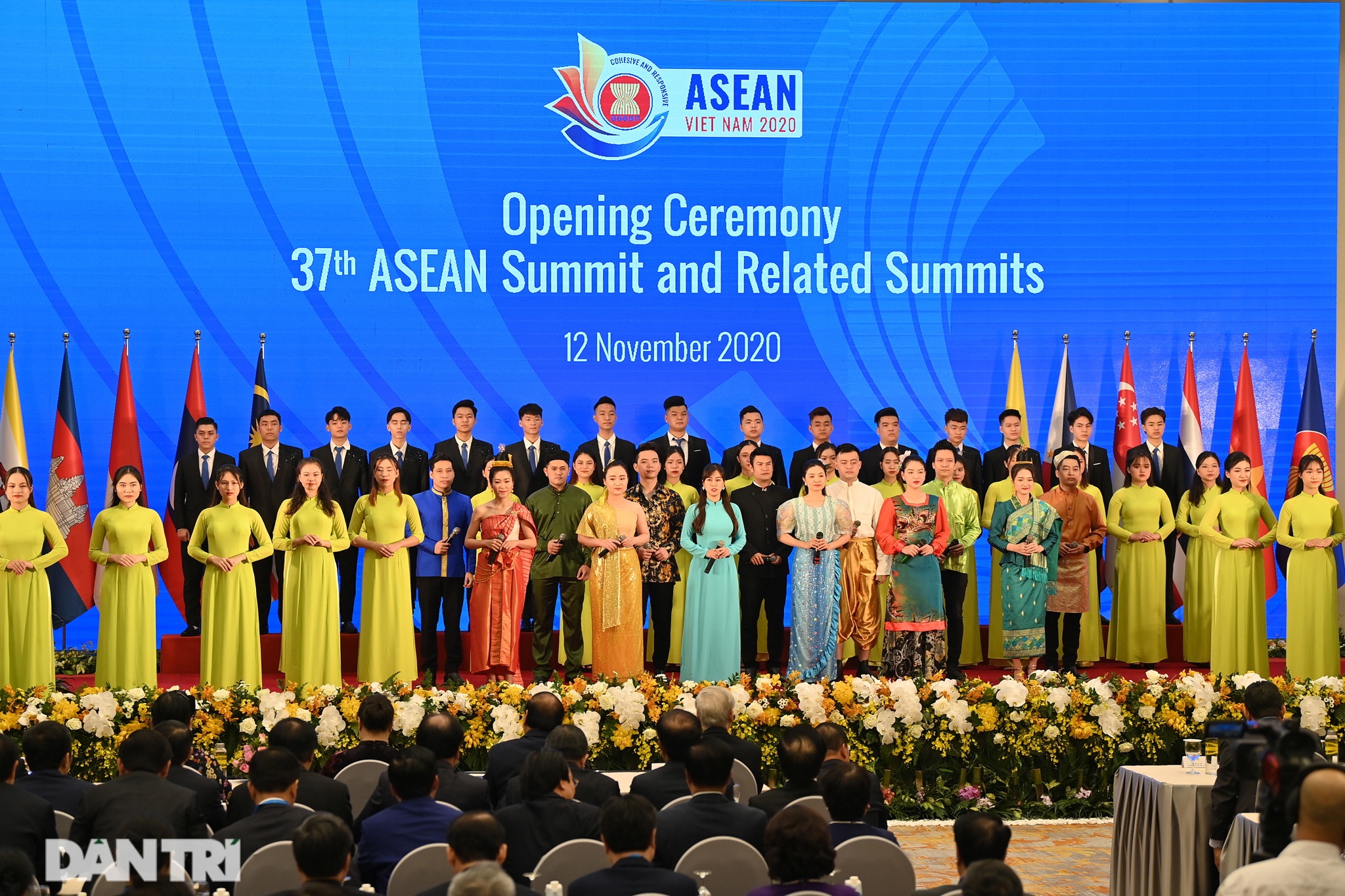 Lãnh đạo Đảng, Nhà nước dự khai mạc Hội nghị cấp cao ASEAN - 14 Lãnh đạo Đảng, Nhà nước dự khai mạc Hội nghị cấp cao ASEAN - 14