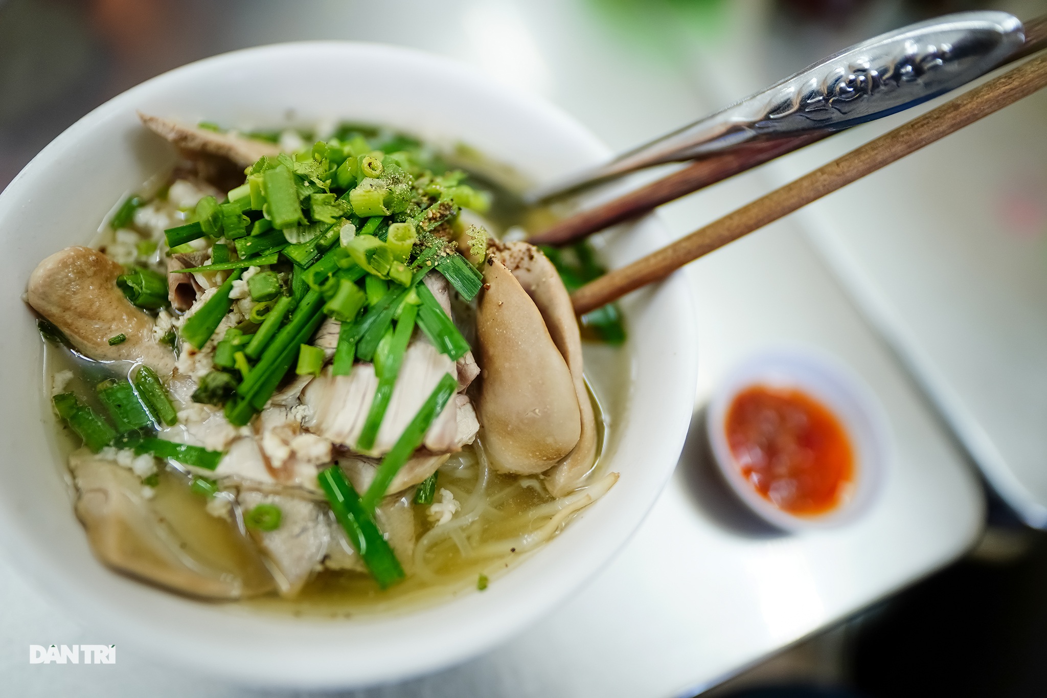 5 famous eateries that existed for more than 50 years in Saigon - 17