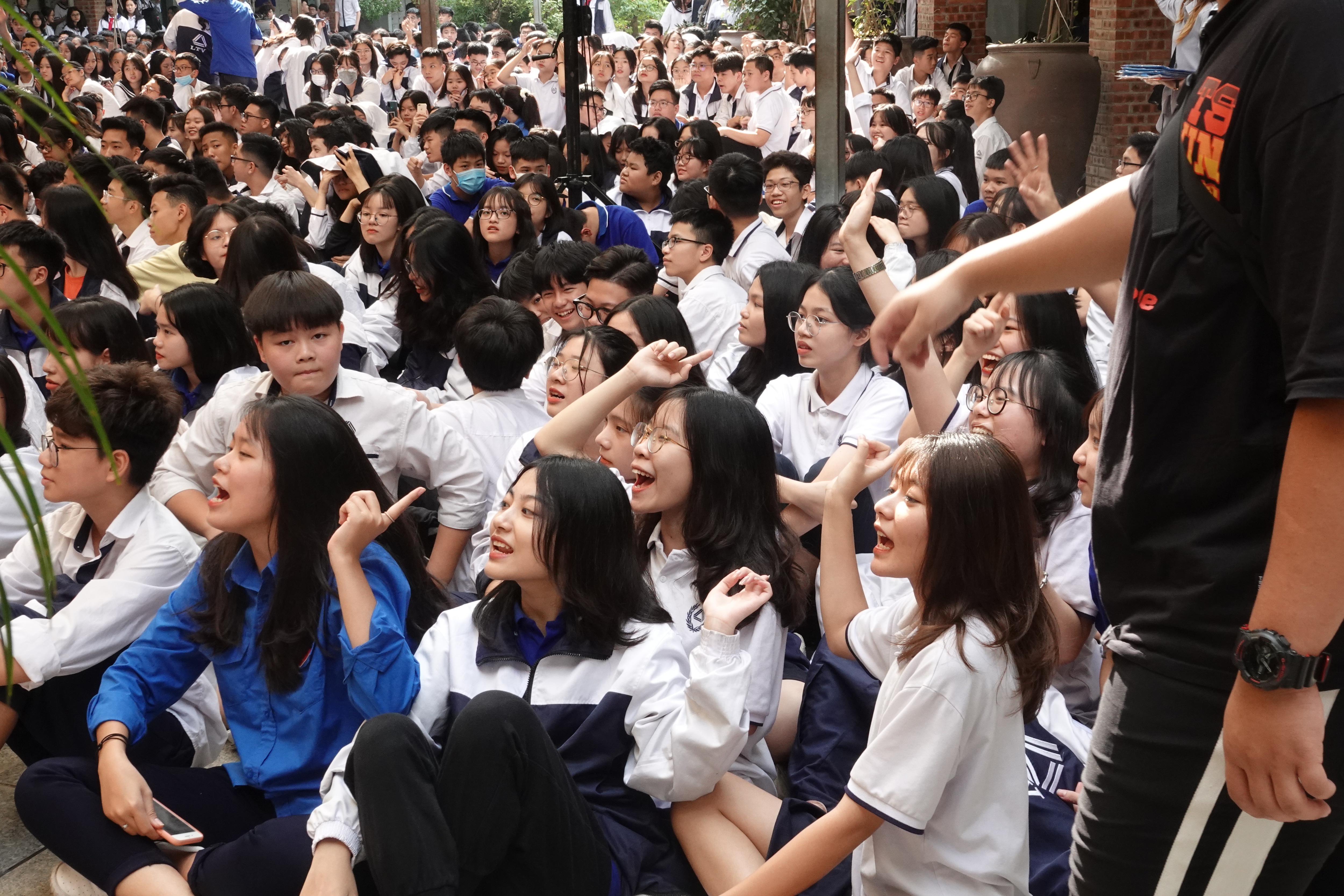 Giải quyết thế nào sự tham vọng của phụ huynh và nặng nề trong dạy học? - 3 Giải quyết thế nào sự tham vọng của phụ huynh và nặng nề trong dạy học? - 3