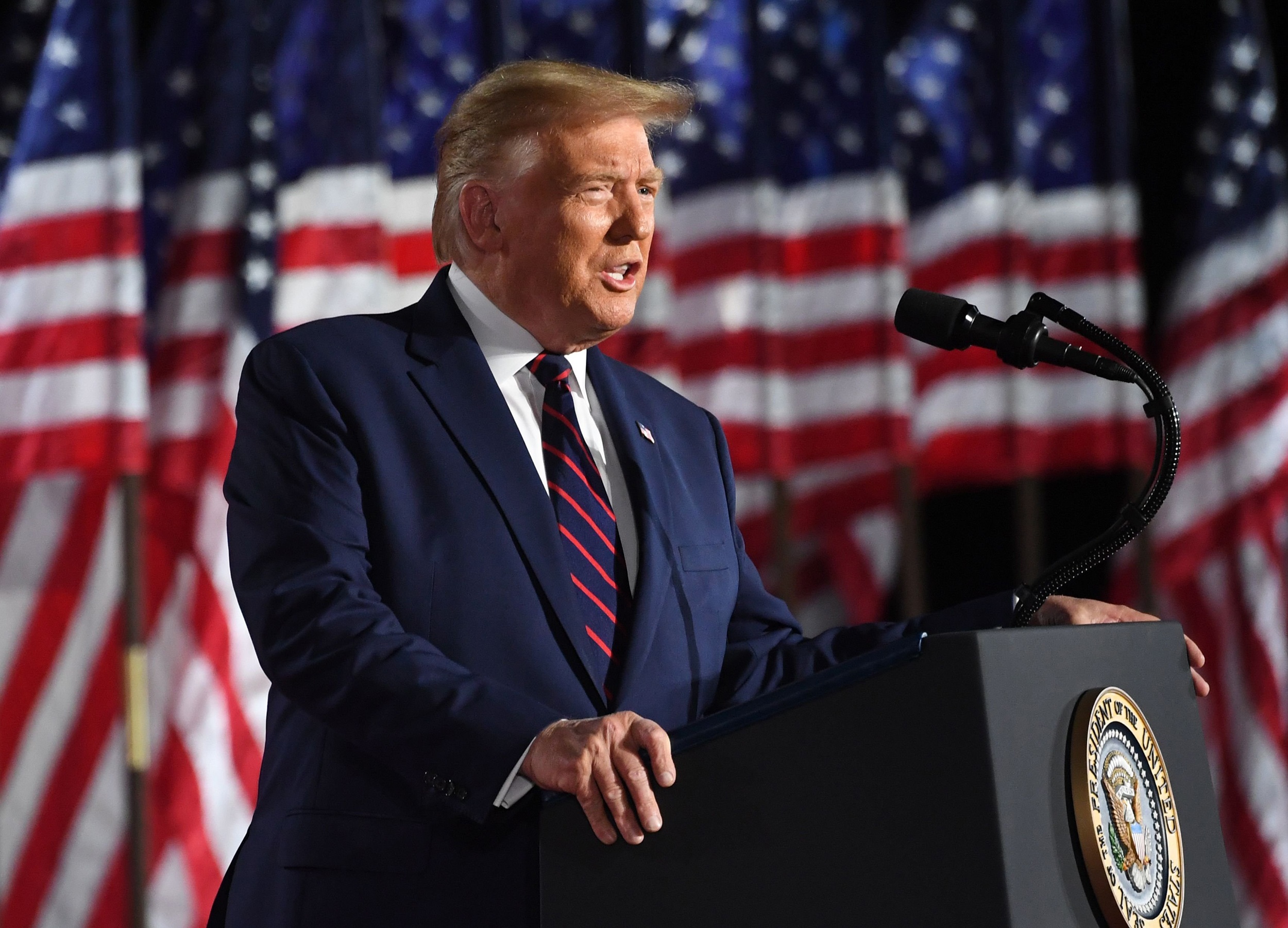 So găng chính sách kinh tế của ông Trump và ông Biden - 2 So găng chính sách kinh tế của ông Trump và ông Biden - 2
