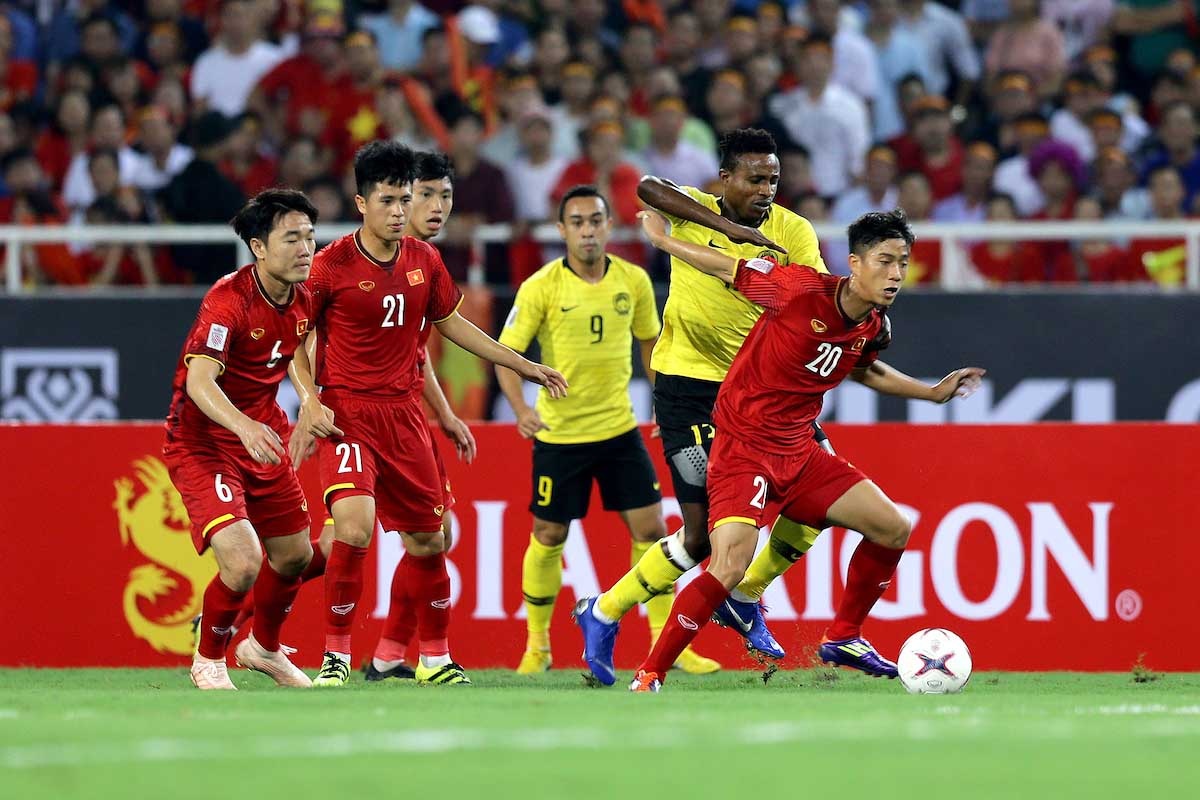 Vòng Loại World Cup 2022 / Đông Nam Á đại bại ở vòng loại World Cup 2022 - Hiệp hội bóng đá malaysia (fam) đang thuyết phục liên đoàn bóng đá việt nam (vff) đồng ý chuyển các trận đấu còn lại của bảng g vòng loại thứ hai world cup 2022 sang tháng 6/2021.