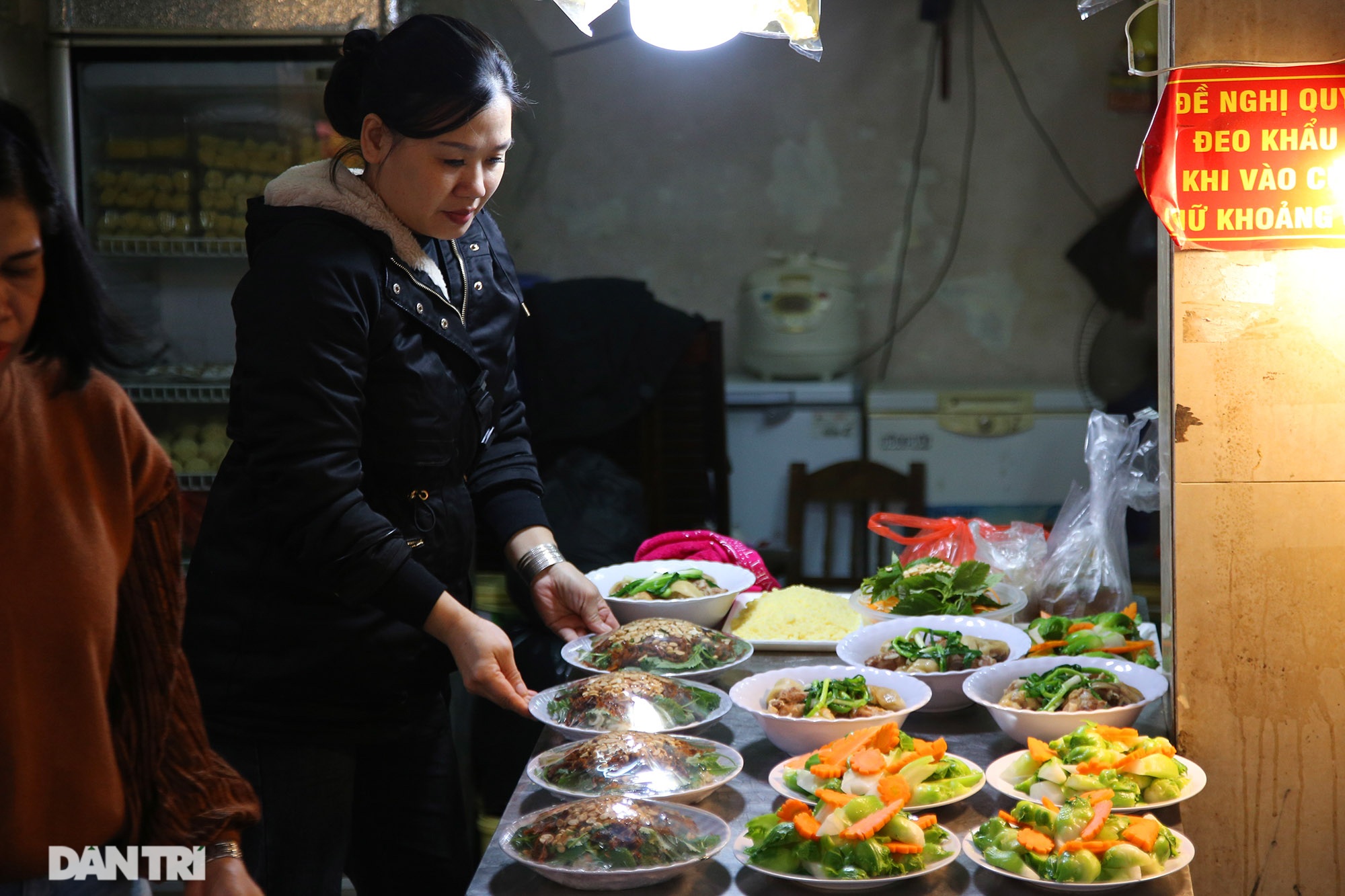 Chợ phố cổ sôi động trong ngày rằm cuối cùng năm Canh Tý - 7