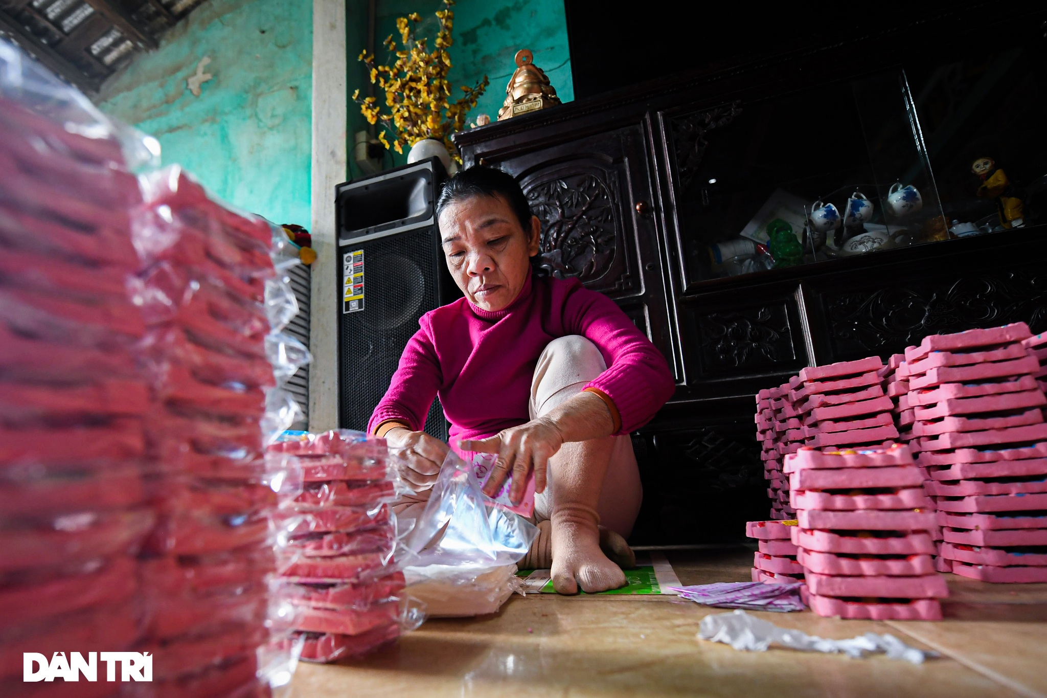 The village that cast the statue of Mr. Cong Ong Tao is unique in Hue - 9