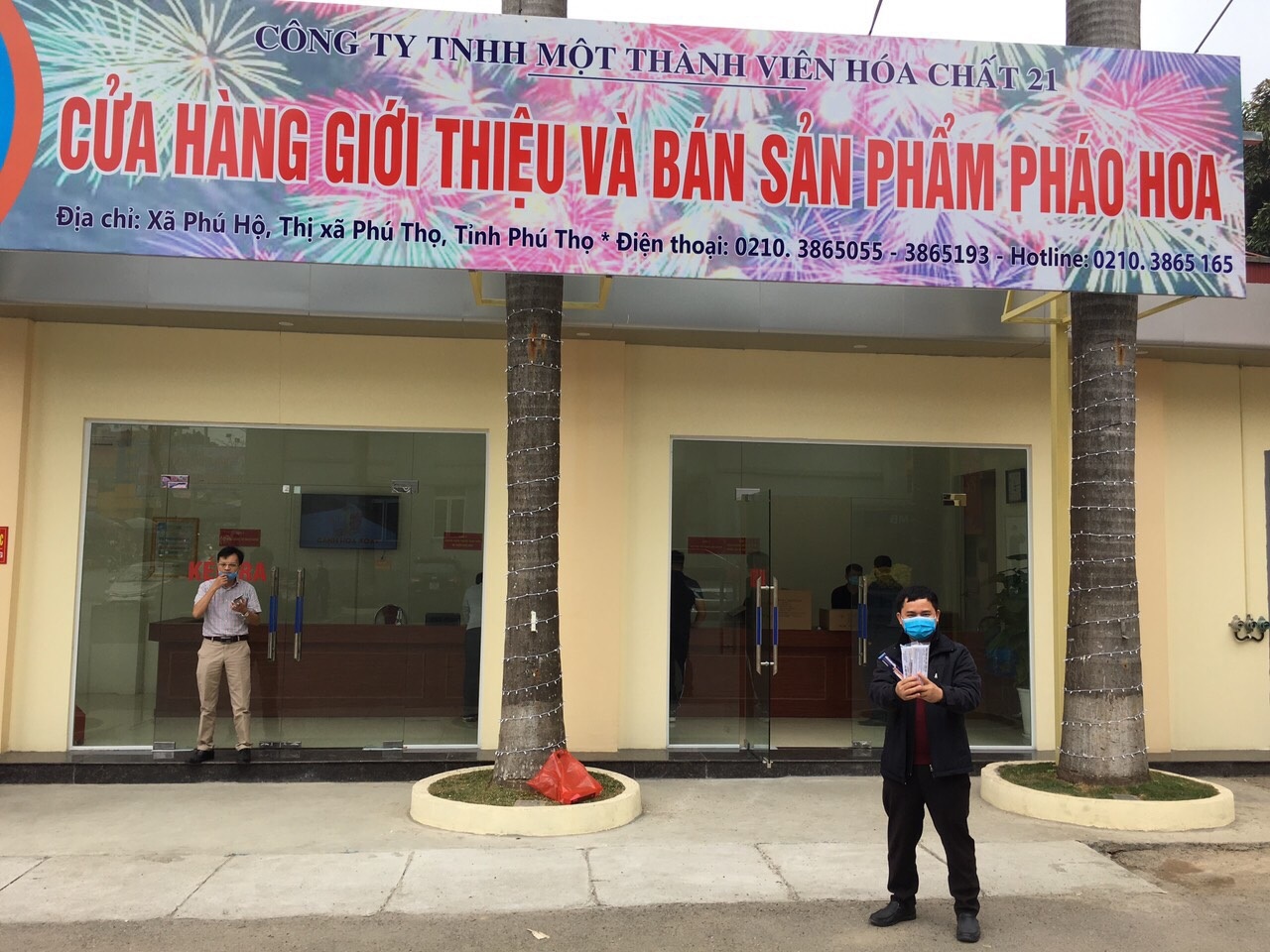 Công bố 6 địa điểm người dân có thể mua pháo hoa đốt trong dịp Tết - 1
