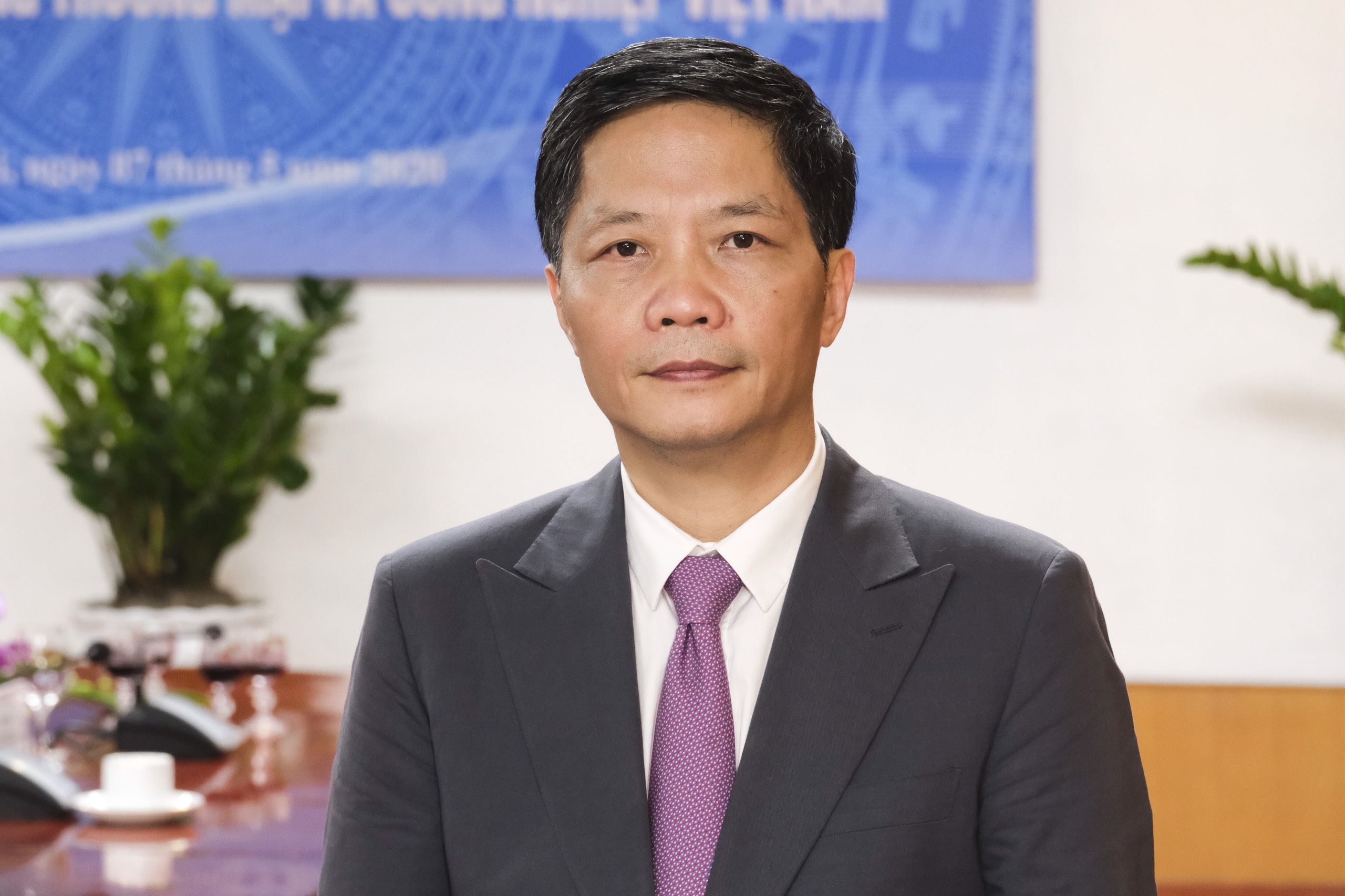 Tân Trưởng Ban Kinh tế TƯ chia sẻ về cơ hội bứt phá của kinh tế Việt Nam - 5 Tân Trưởng Ban Kinh tế TƯ chia sẻ về cơ hội bứt phá của kinh tế Việt Nam - 5