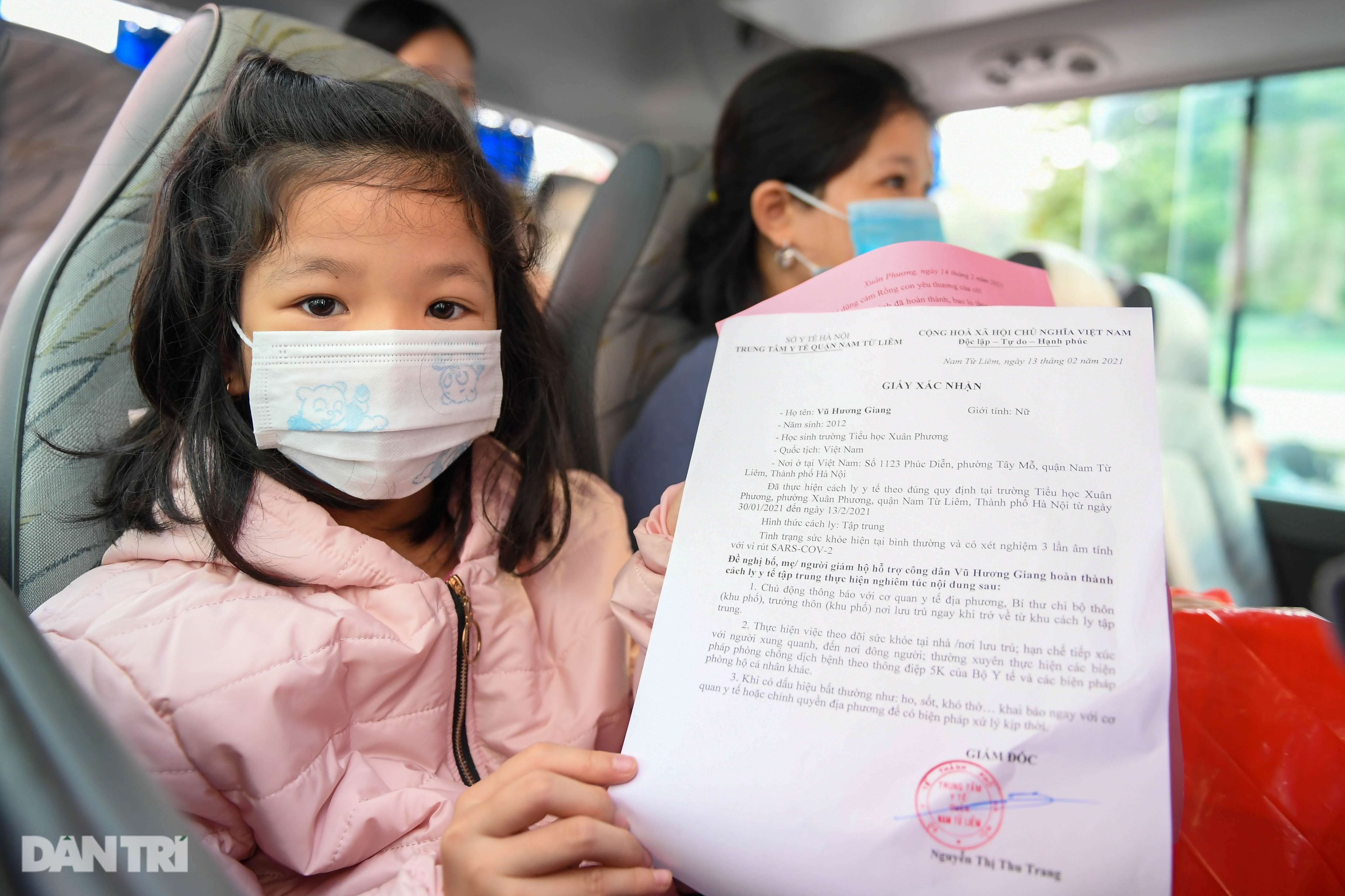 Toàn bộ người cách ly tại Tiểu học Xuân Phương được trở về nhà ăn Tết - 6 Toàn bộ người cách ly tại Tiểu học Xuân Phương được trở về nhà ăn Tết - 6