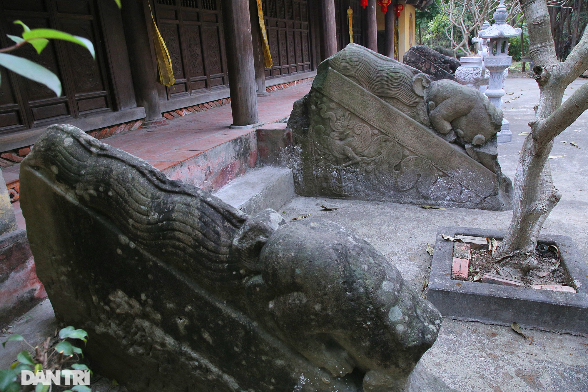 Heritage of massive stone sculpture at Huong Lang Pagoda - 2