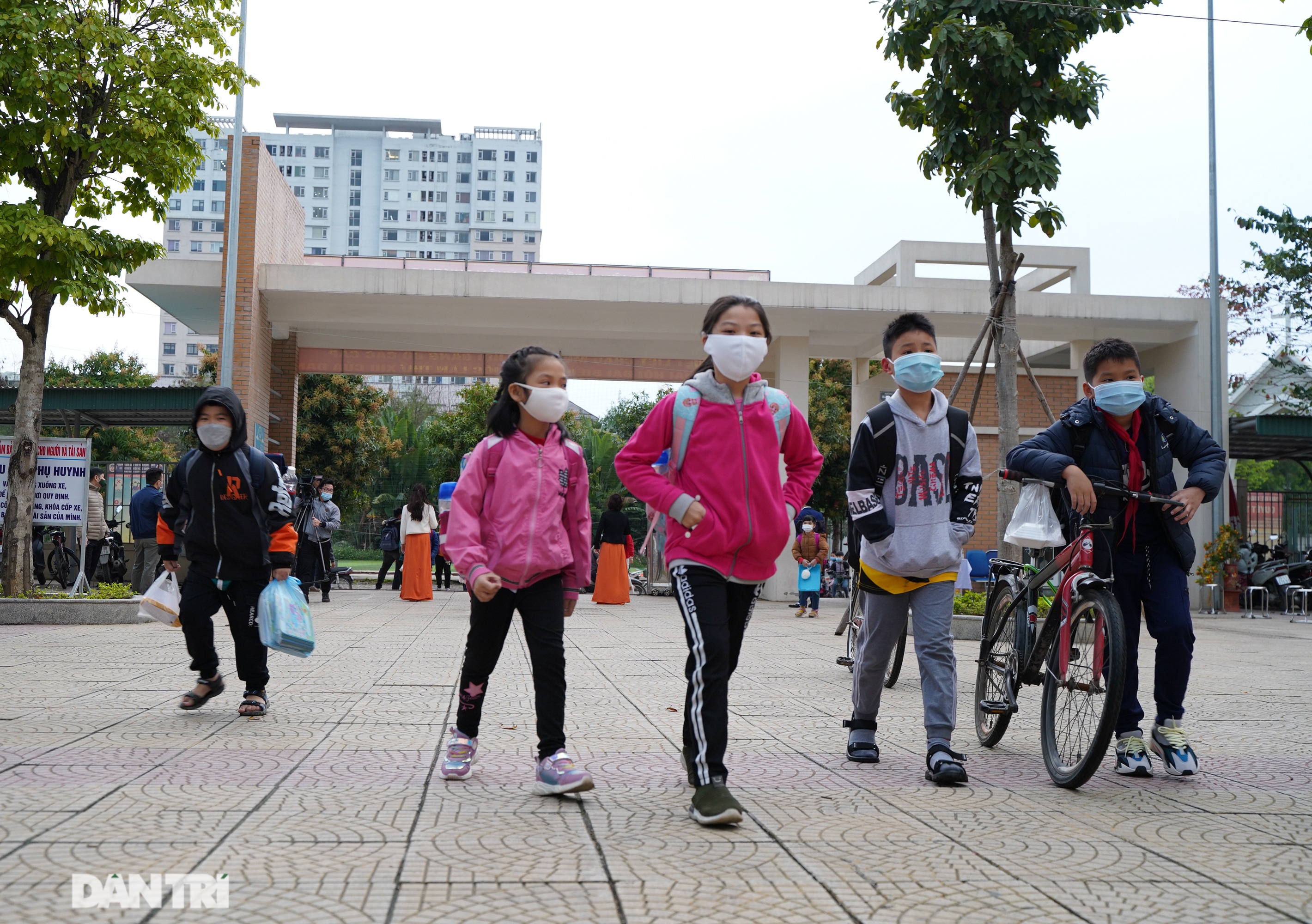 Các trường ở Hà Nội đảm bảo an toàn phòng dịch đón học sinh trở lại học tập - 3