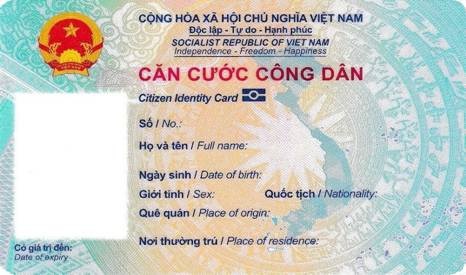 Công an Hà Nội xuyên đêm phục vụ người dân làm thẻ căn cước gắn chip - 22