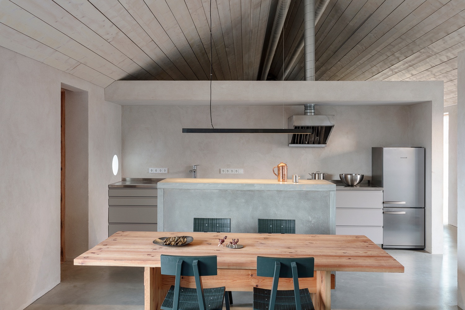 View - Ngôi nhà đẹp lạ như cồn muối, "ôm trọn" cả thiên nhiên | Báo Dân trí