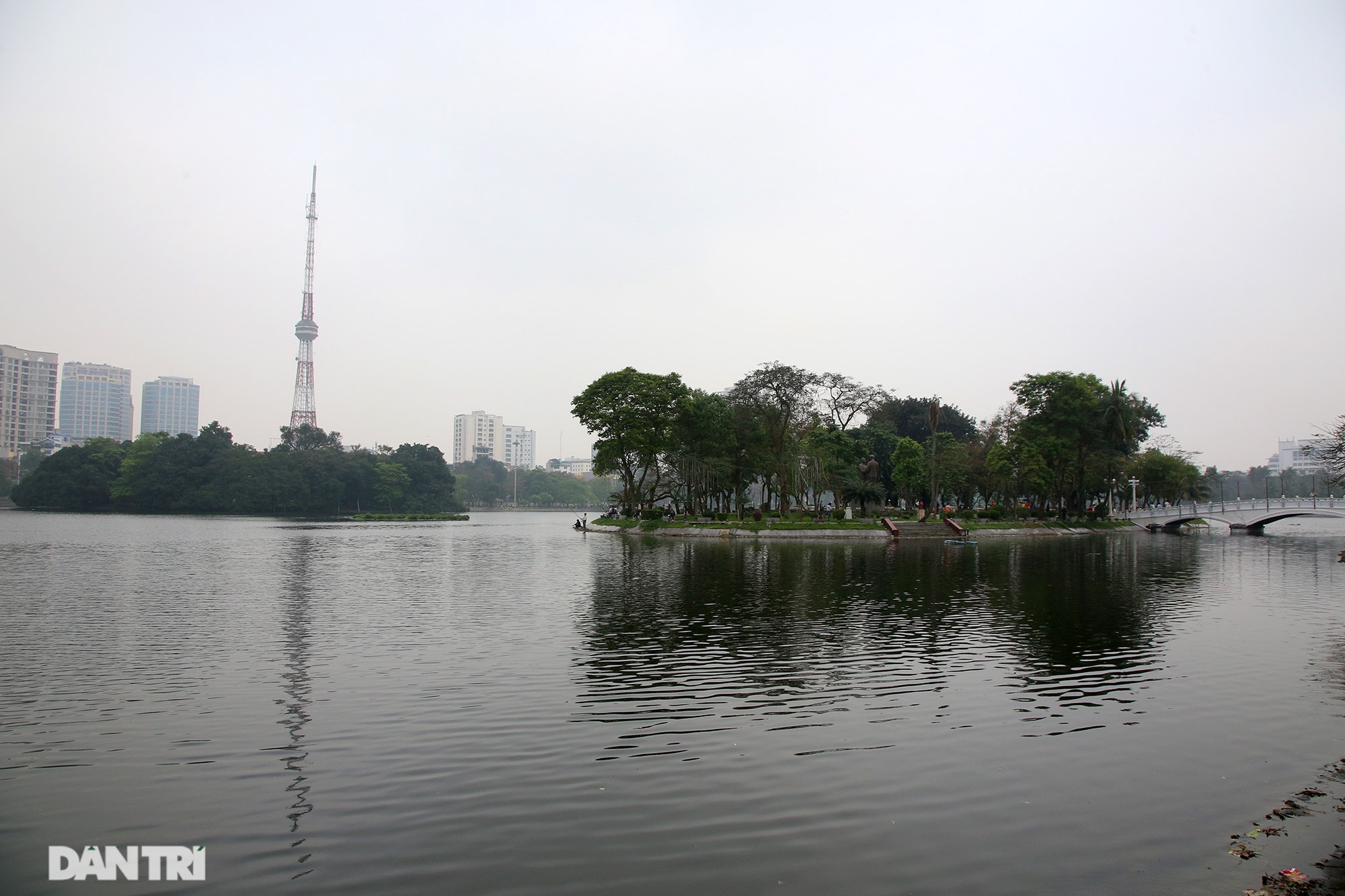 Little-known things about the largest park in Hanoi are about to turn 60 years old - 6