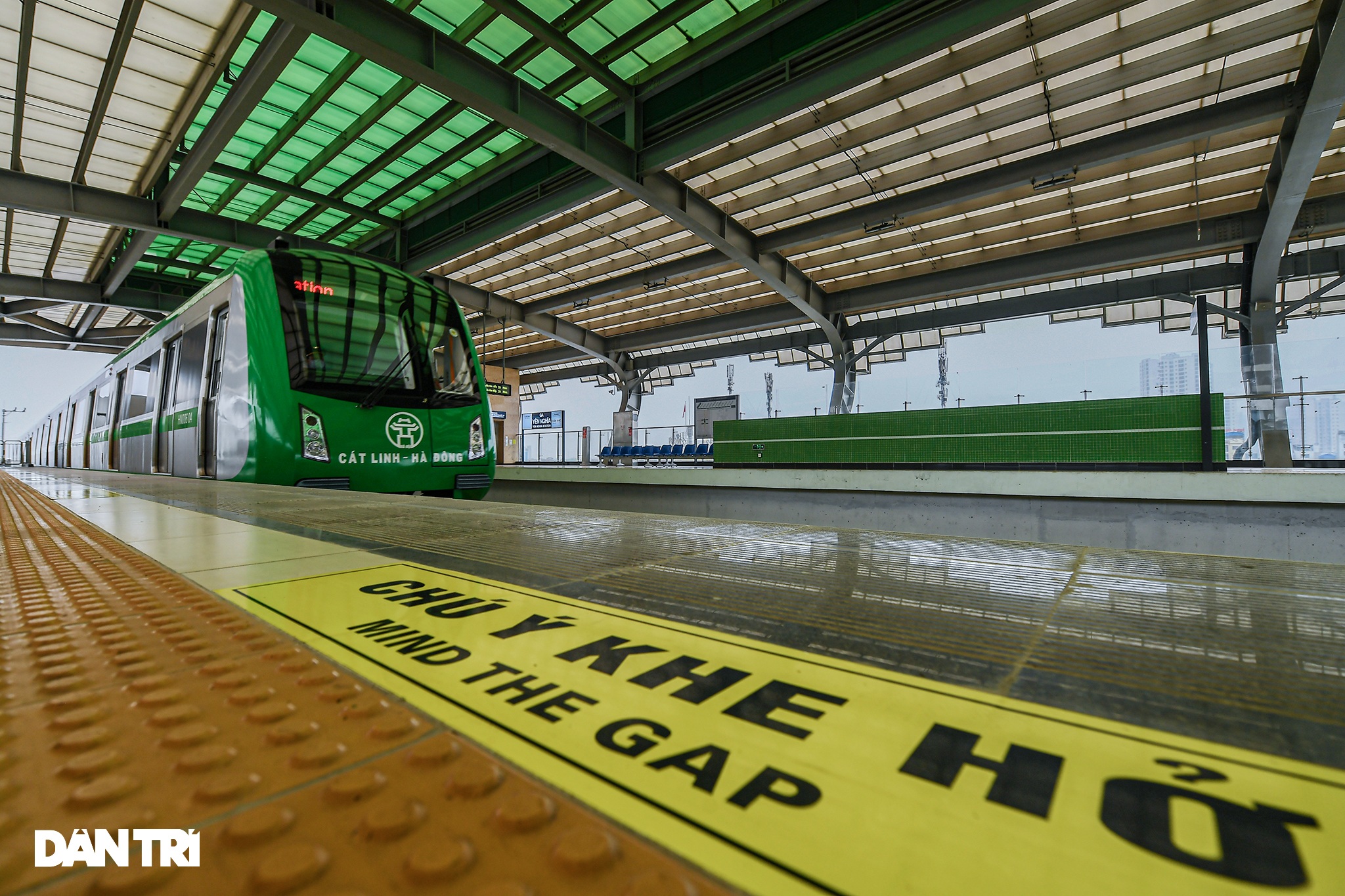Toàn cảnh đường sắt Cát Linh - Hà Đông trong ngày chuyển giao đầu tiên