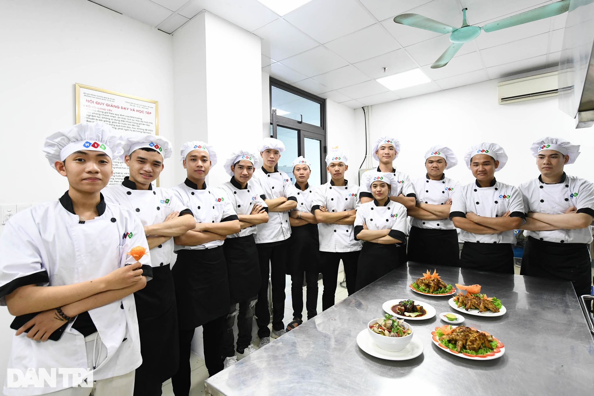 Sinh viên ngành ô tô, nấu ăn, quản trị khách sạn ra trường có việc làm ngay - 12 Sinh viên ngành ô tô, nấu ăn, quản trị khách sạn ra trường có việc làm ngay - 12