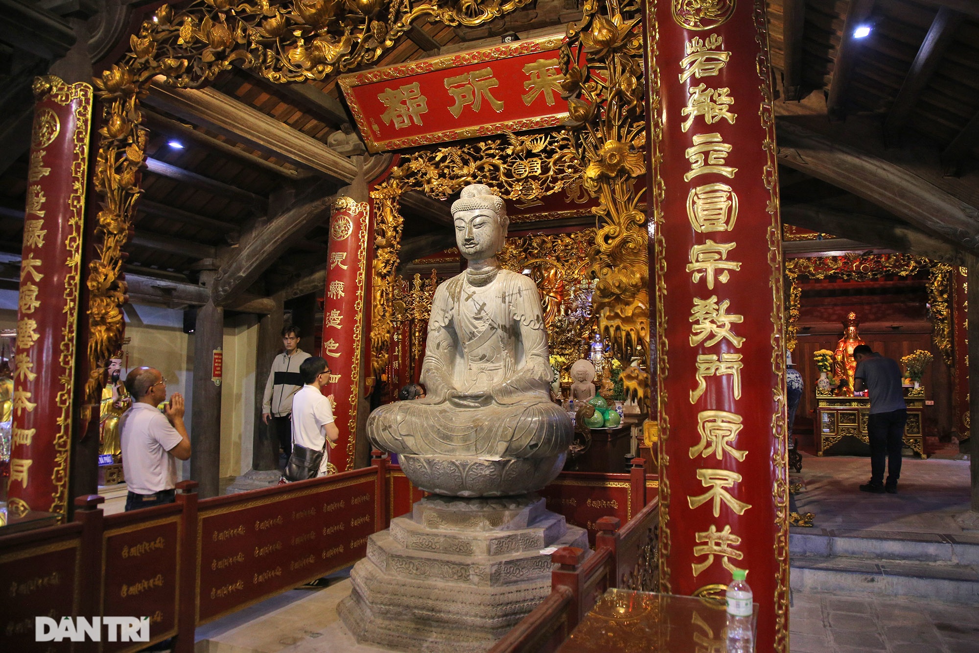 Strangely 10 thousand year old stone summoned beasts guard Buddha Tich Pagoda - 1