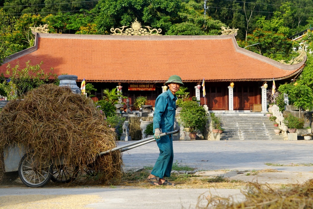 Nét bình dị nơi một trong 10 làng cổ đẹp nhất Việt Nam - 4