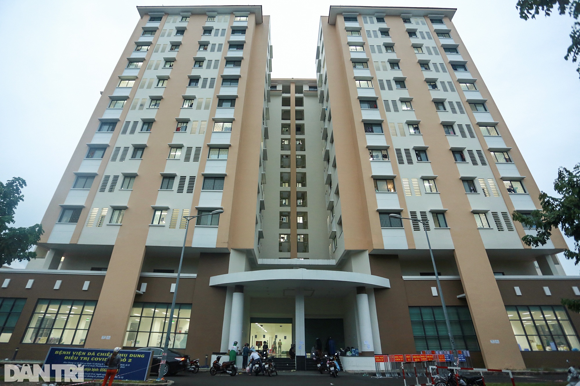 Cận cảnh 3 khu chung cư ở TPHCM được trưng dụng làm bệnh viện dã chiến - 7 Cận cảnh 3 khu chung cư ở TPHCM được trưng dụng làm bệnh viện dã chiến - 7