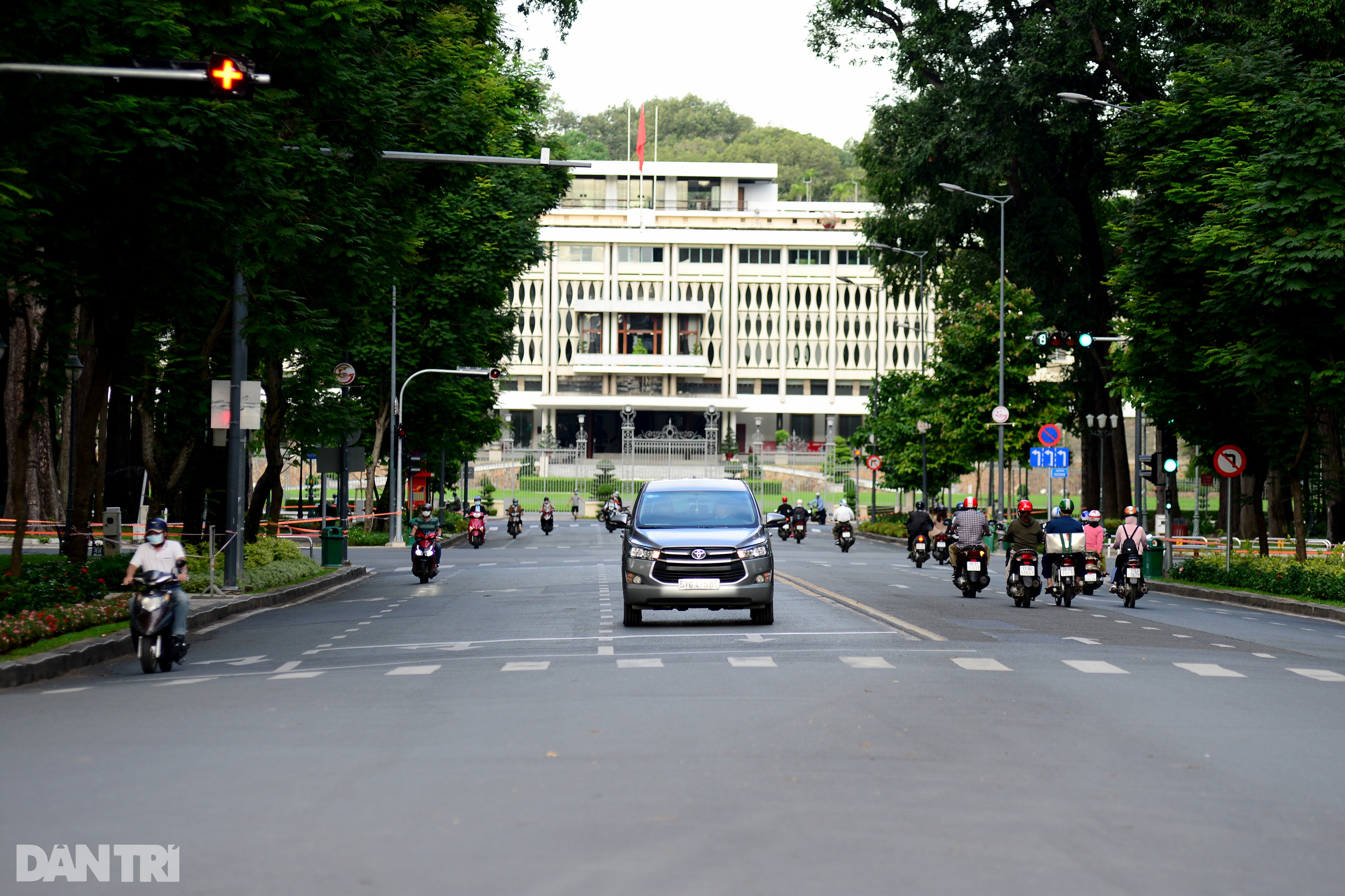 Hình ảnh ngày đầu tiên TPHCM thực hiện giãn cách toàn xã hội - 5 Hình ảnh ngày đầu tiên TPHCM thực hiện giãn cách toàn xã hội - 5