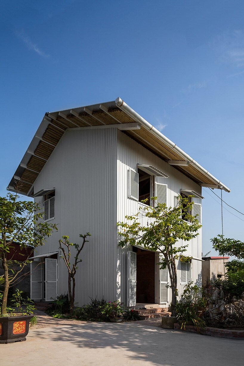 Báo nước ngoài ca ngợi nhà nổi 2 tầng độc đáo của Việt Nam - 2