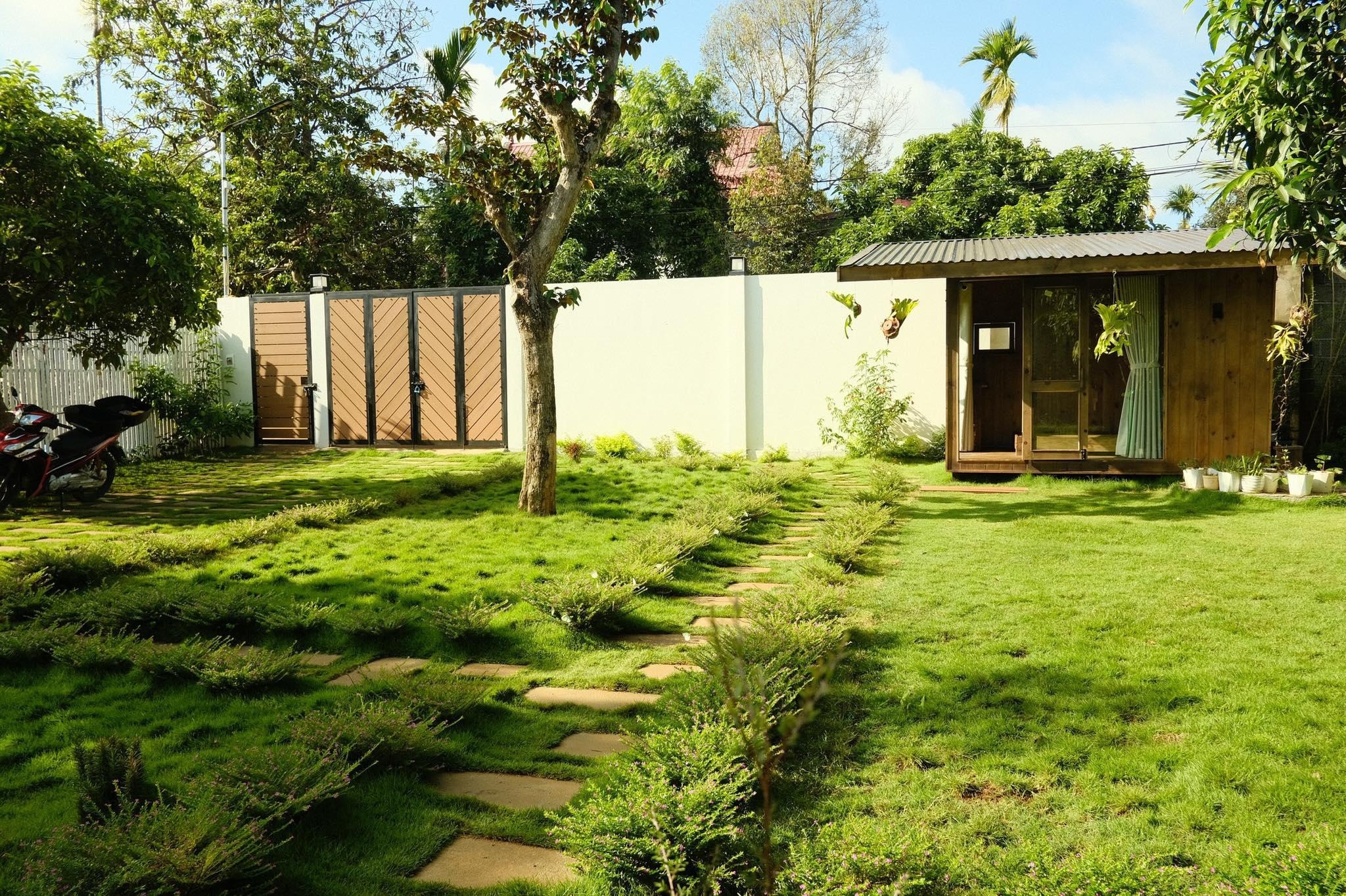 Nhóm bạn thân bỏ phố về quê làm nhà, vườn ven hồ rộng hơn 1.000m2 - 4