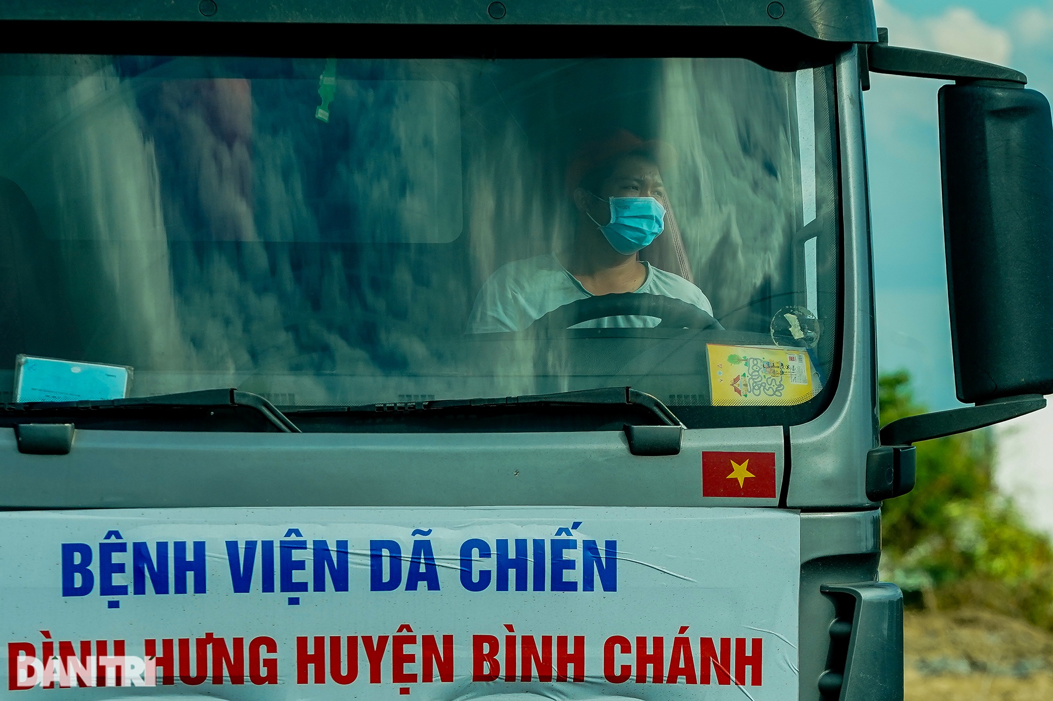 TPHCM thần tốc xây dựng bệnh viện dã chiến trên đầm lầy rộng 5 héc-ta - 13