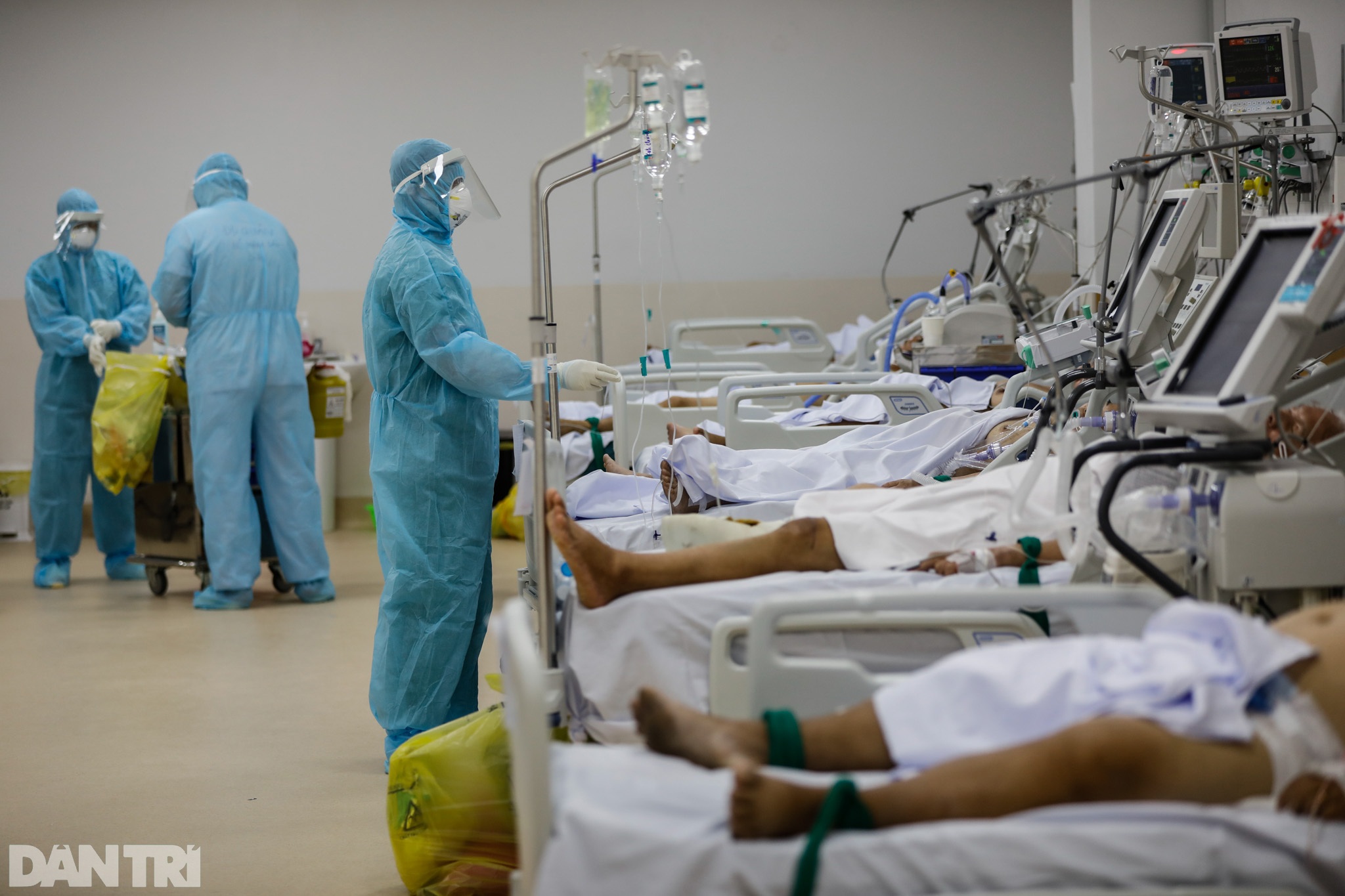 Bên trong Bệnh viện Hồi sức Covid-19 quy mô 1.000 giường ở TPHCM - 14