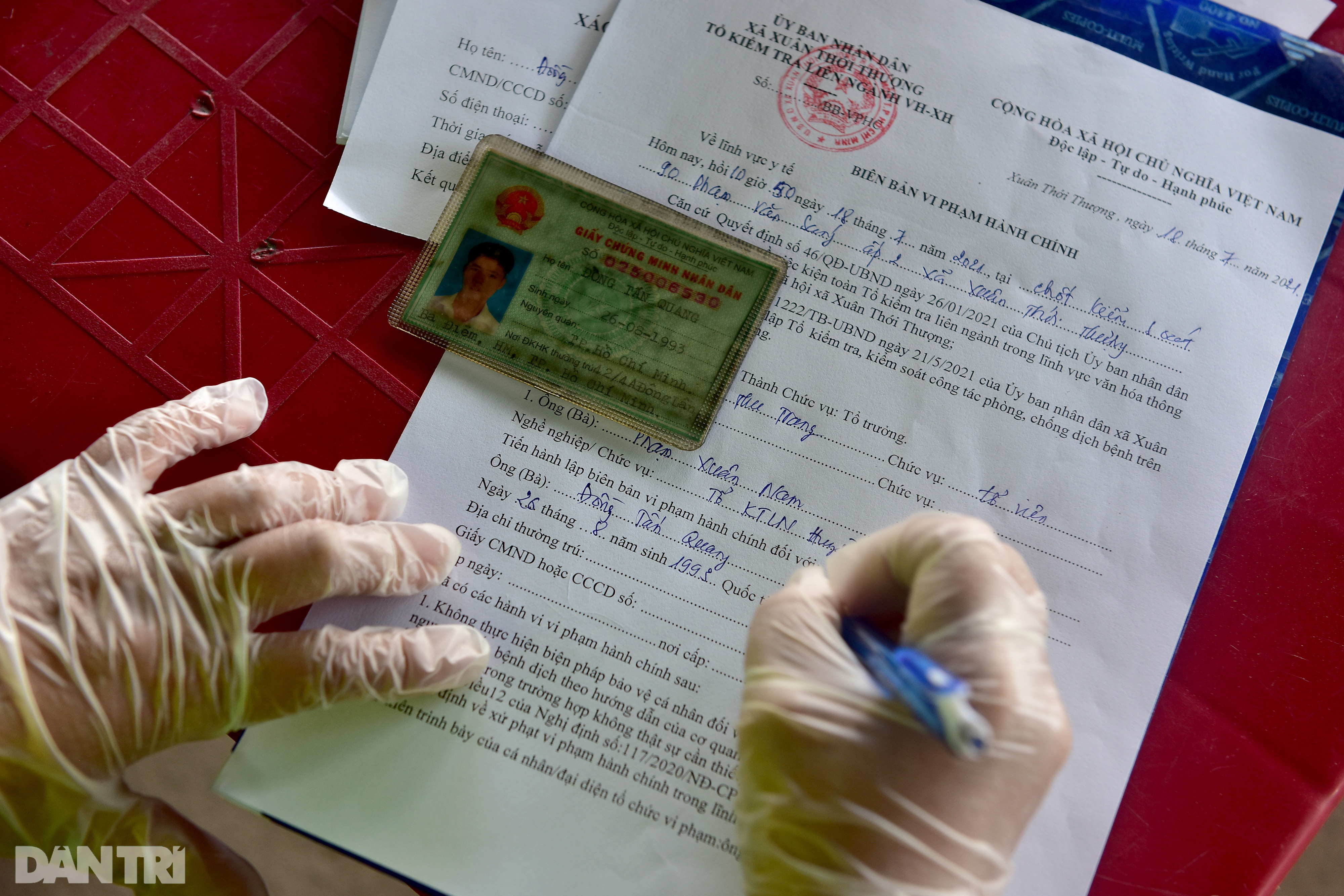 Bị test nhanh trên đường đi mua gạo, một người TPHCM dương tính SAR-CoV-2 - 15 Bị test nhanh trên đường đi mua gạo, một người TPHCM dương tính SAR-CoV-2 - 15