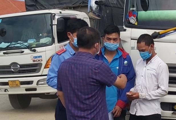 Thanh niên đạp xe hơn 800 km từ Bình Thuận về Huế, 3 ngày chỉ được ăn 4 bữa - 2 Thanh niên đạp xe hơn 800 km từ Bình Thuận về Huế, 3 ngày chỉ được ăn 4 bữa - 2