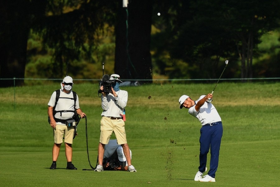 Xander Schauffele chiếm ưu thế trước ngày quyết định môn ...