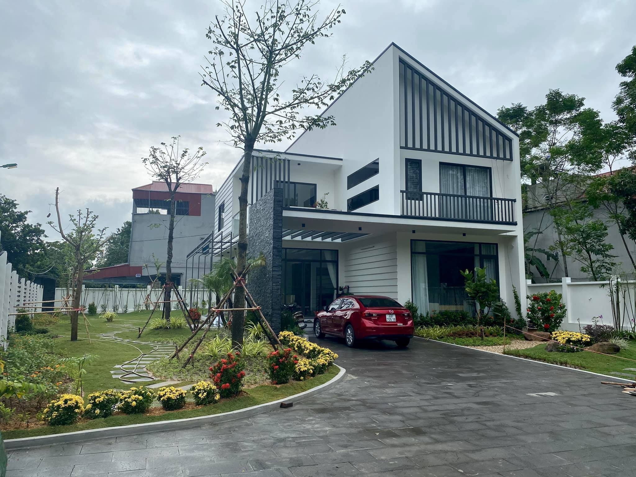 nhavuon1 1627954806832 - D&acirc;n tr&iacute; &ndash; Ng&ocirc;i nh&agrave; rộng gần 200m2 ở c&oacute; đủ cả hồ bơi, ao c&aacute;, vườn c&acirc;y, g&acirc;y ấn tượng mạnh tr&ecirc;n tạp ch&iacute; Mỹ.