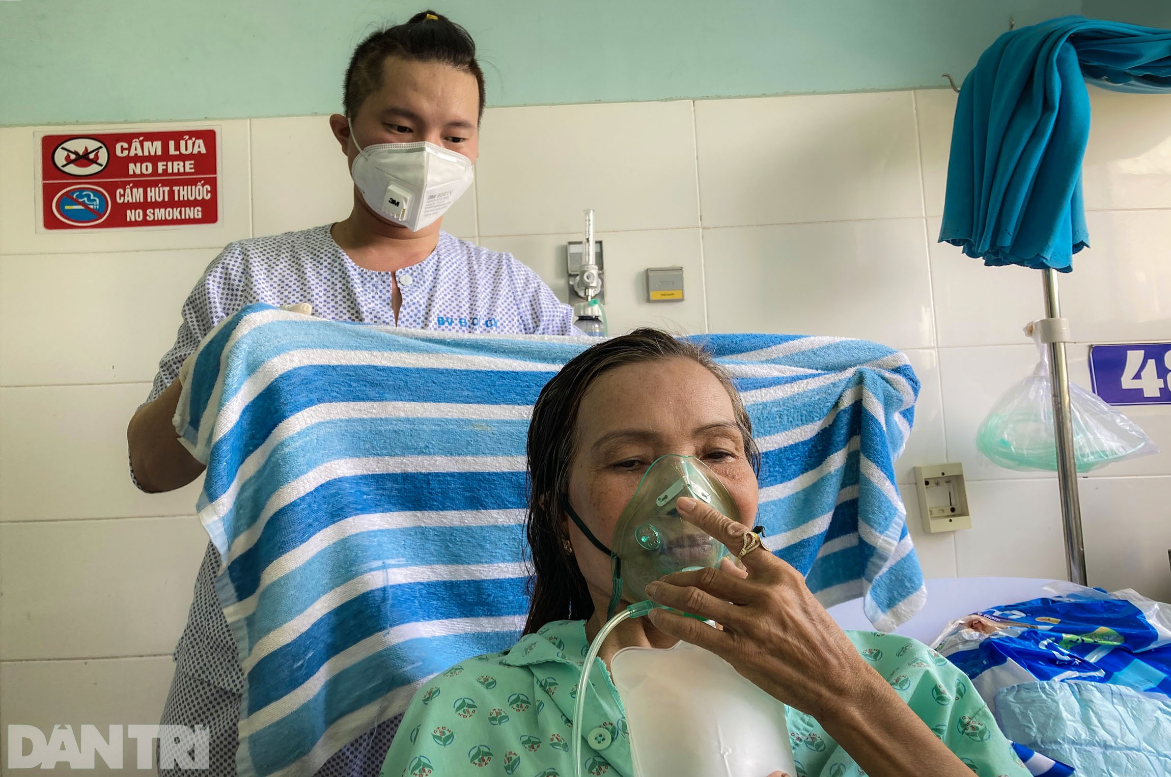 Chàng trai F0 xin làm lao công, gội đầu cho cả khoa điều trị Covid-19 - 11