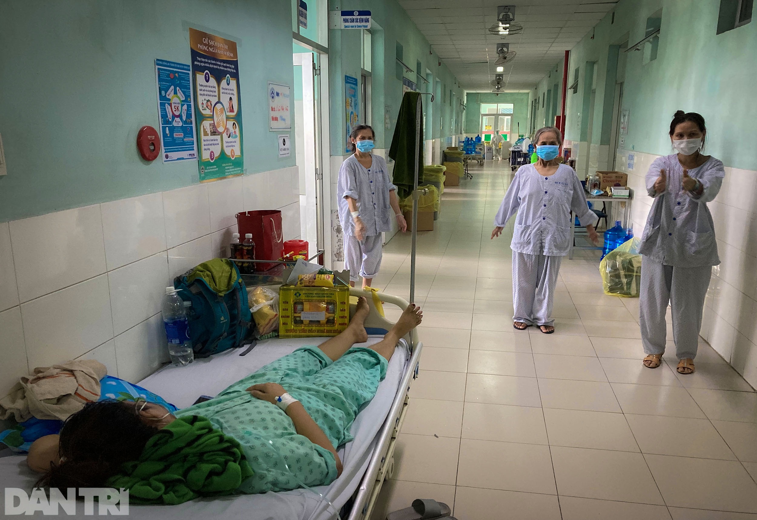 Chàng trai F0 xin làm lao công, gội đầu cho cả khoa điều trị Covid-19 - 13