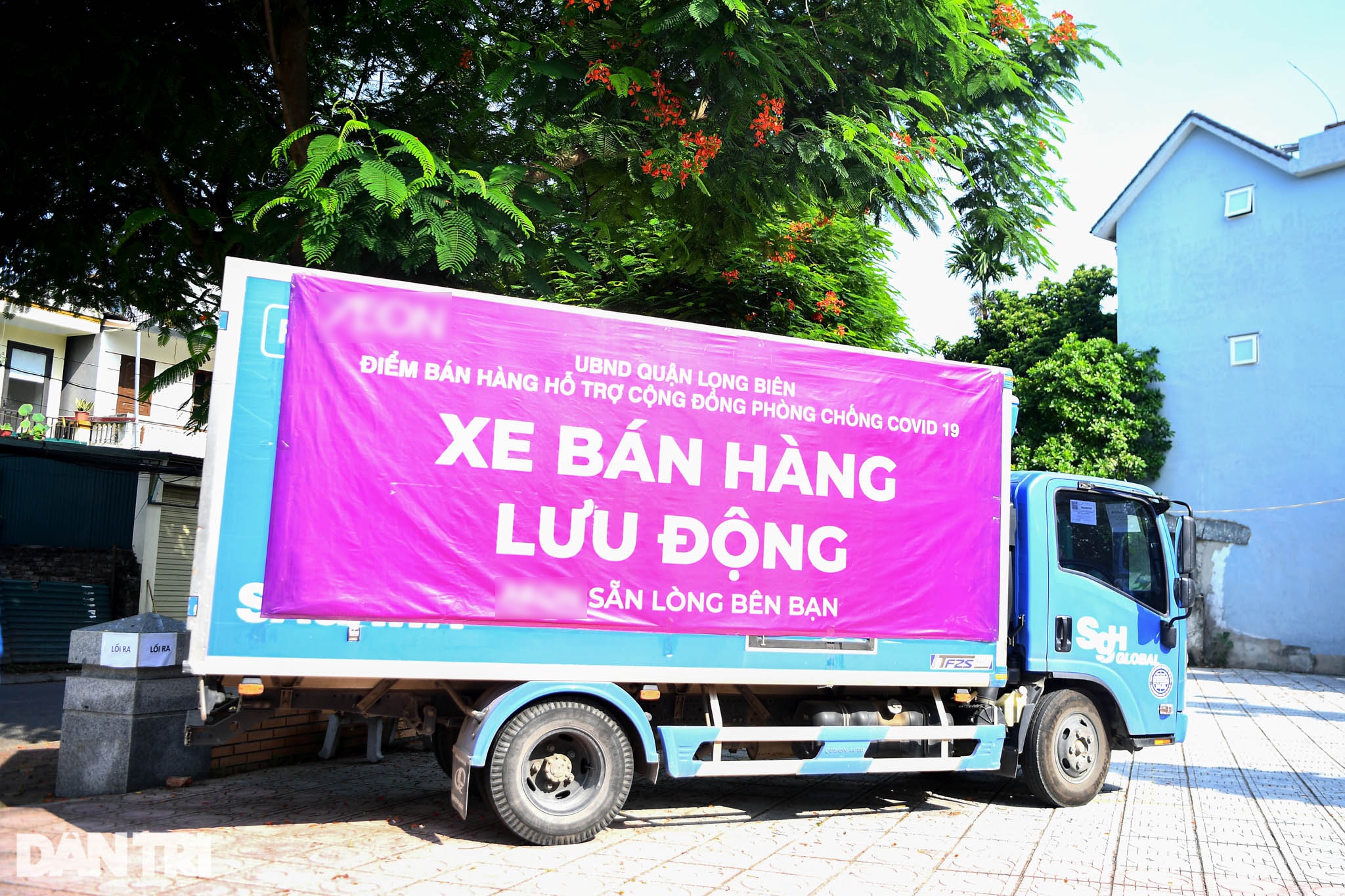 Mô hình xe bán hàng lưu động mùa dịch lần đầu tiên hoạt động tại Hà Nội - 1