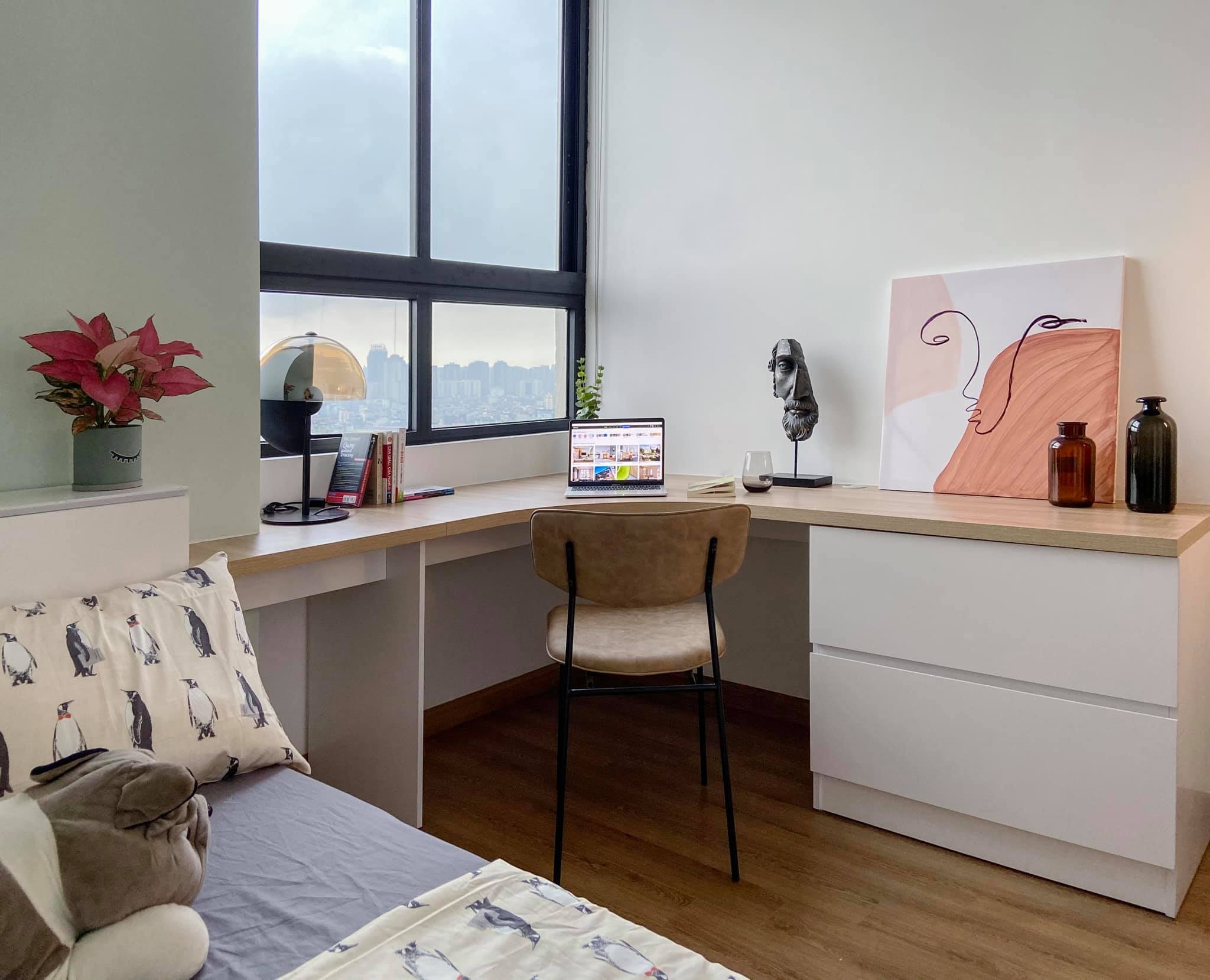 Ngắm căn hộ của gia chủ khó tính: Nội thất đẹp, lạ với tông màu xanh đậm - 18 Ngắm căn hộ của gia chủ khó tính: Nội thất đẹp, lạ với tông màu xanh đậm - 18