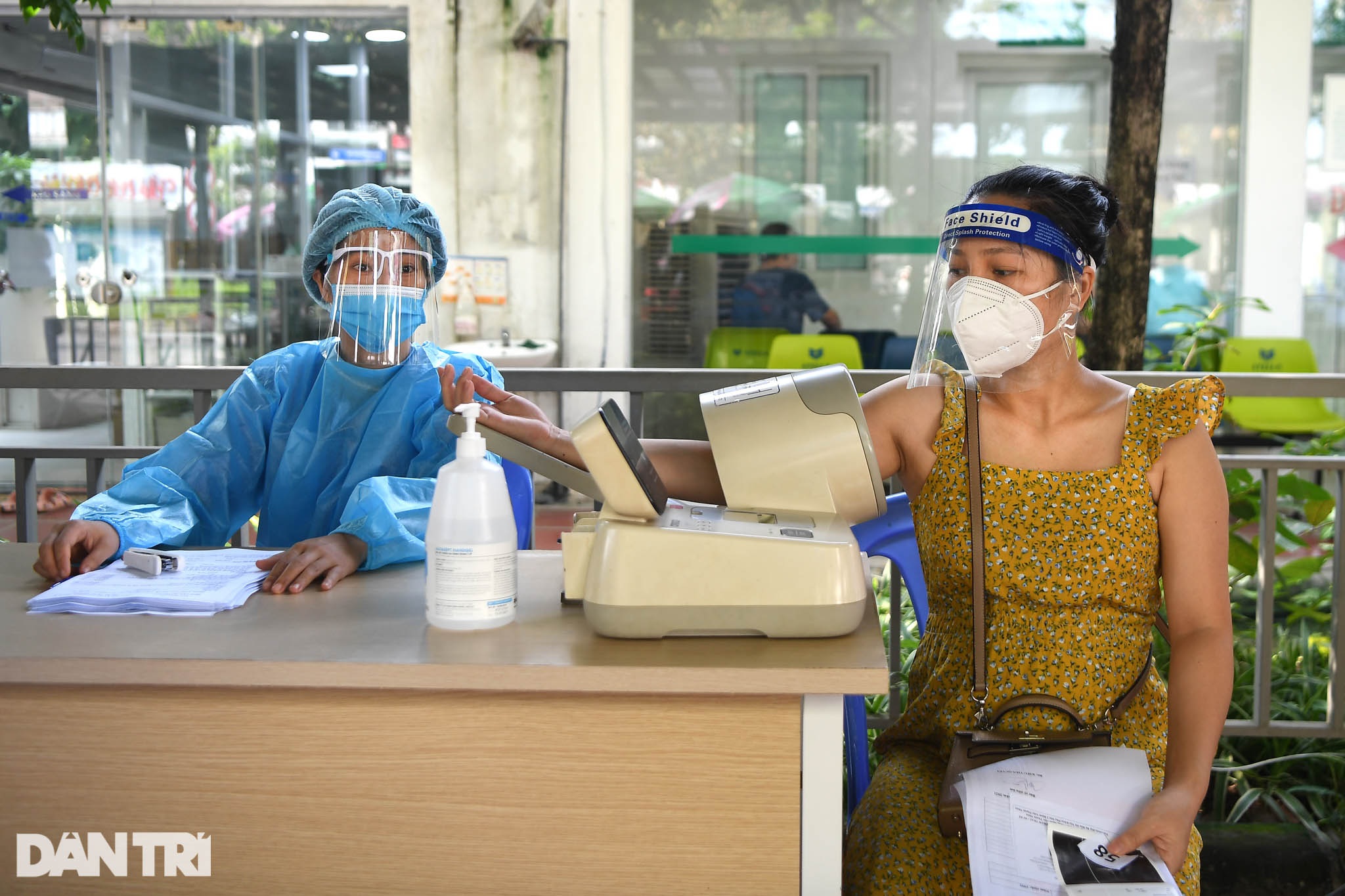 Quy trình tiêm vắc xin ngừa Covid-19 cho hơn 1.000 thai phụ ở Hà Nội - 5