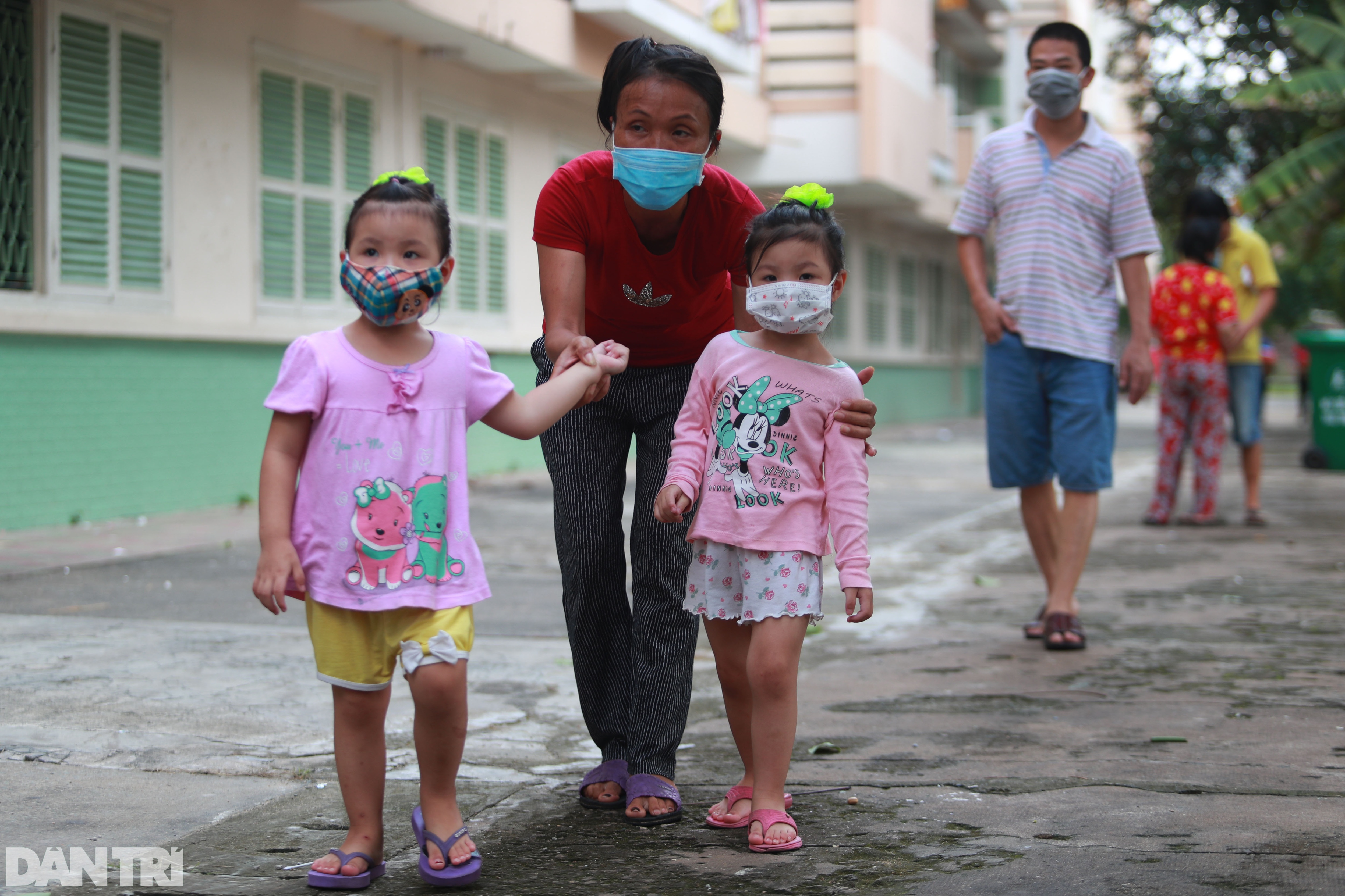 Trung thu buồn của những trẻ mồ côi có cha, mẹ mất vì dịch Covid-19 - 10 Trung thu buồn của những trẻ mồ côi có cha, mẹ mất vì dịch Covid-19 - 10