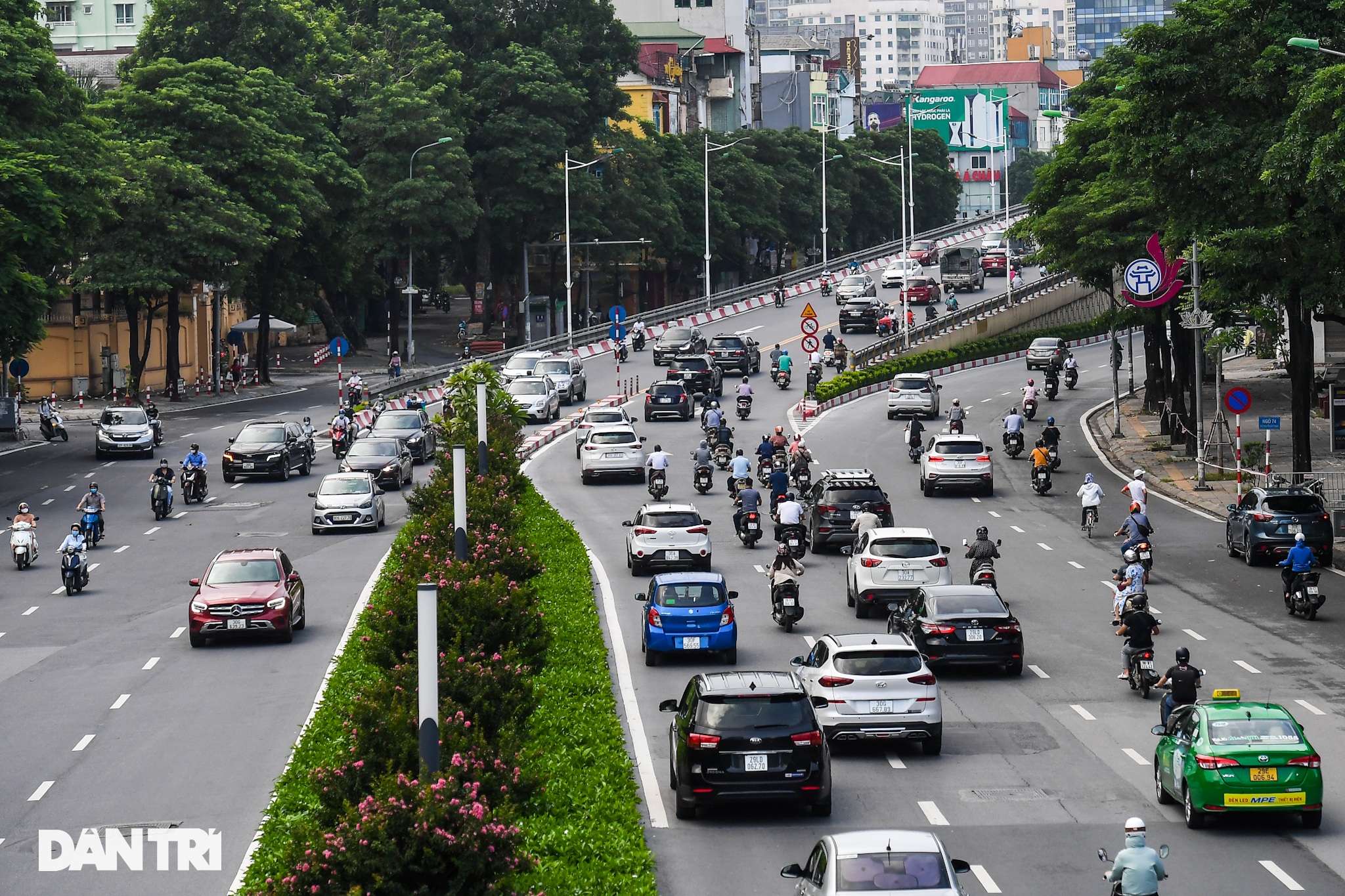 Giao thông vùng xanh ở Hà Nội nhộn nhịp trở lại sau quy định nới lỏng - 9