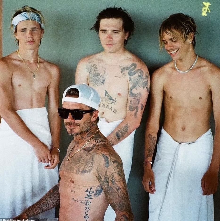 Quý tử nhà David Beckham đá trận bóng chuyên nghiệp đầu tiên - 11 Quý tử nhà David Beckham đá trận bóng chuyên nghiệp đầu tiên - 11