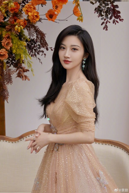 Dàn mỹ nhân Hoa ngữ khoe sắc mừng Tết trung thu - 4 Dàn mỹ nhân Hoa ngữ khoe sắc mừng Tết trung thu - 4