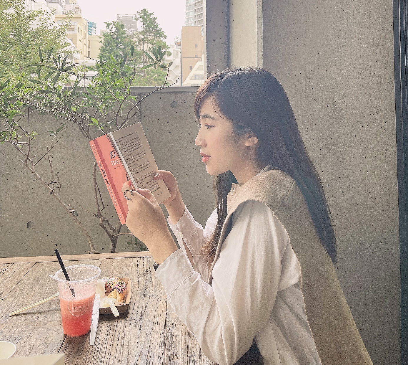 Du học sinh Việt mang tủ sách miễn phí về quê, lan tỏa văn hóa đọc - 1