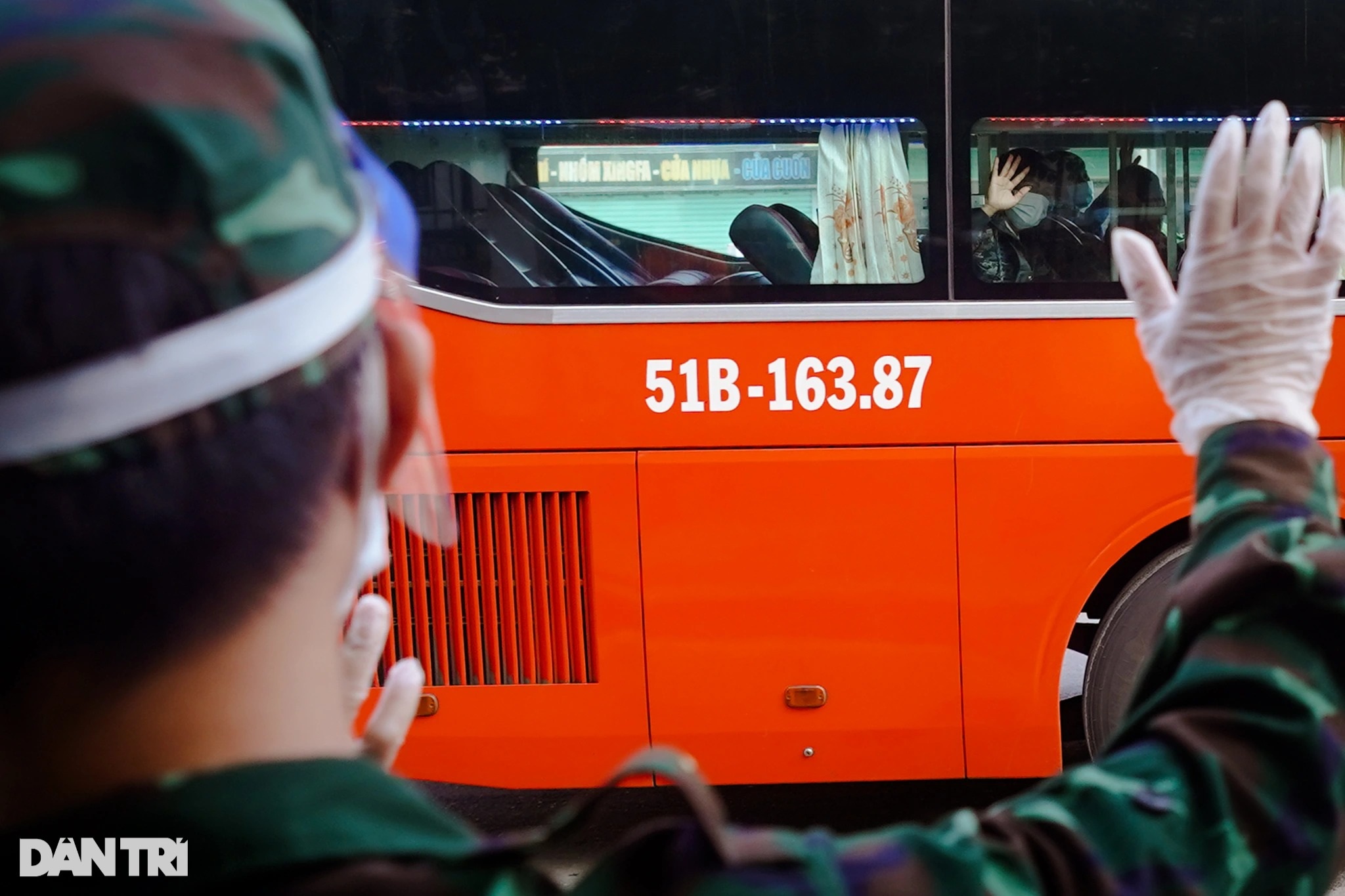 TPHCM hỗ trợ đồng bào thiểu số ở Tây Nguyên về với cái nương, cái rẫy - 13 TPHCM hỗ trợ đồng bào thiểu số ở Tây Nguyên về với cái nương, cái rẫy - 13