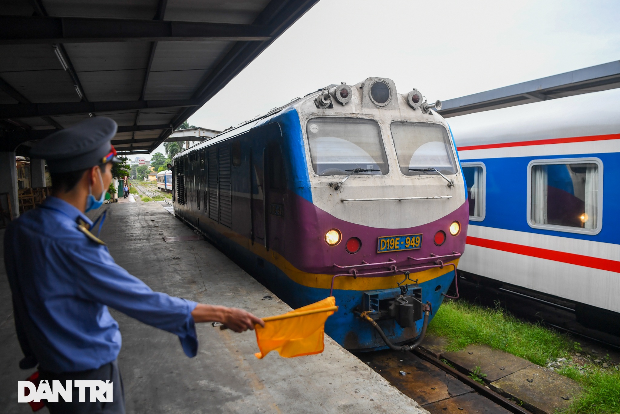 Người dân mắc kẹt ở Hà Nội háo hức trở về quê trên chuyến tàu Bắc - Nam - 1