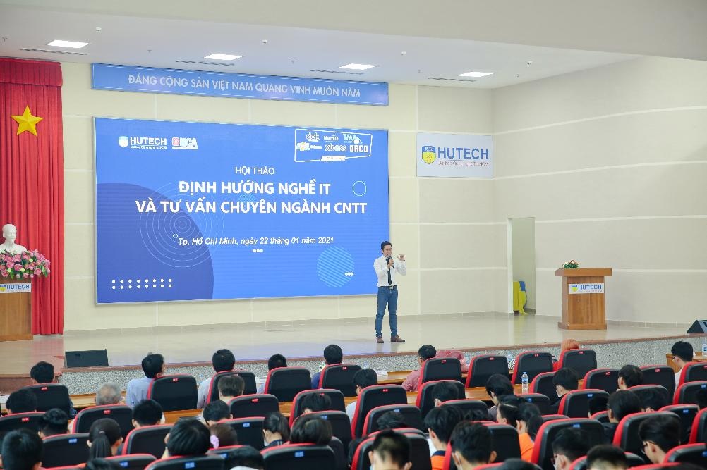 Sinh viên ngành Khoa học dữ liệu HUTECH khởi động năm học với dàn chuyên gia công nghệ - 4