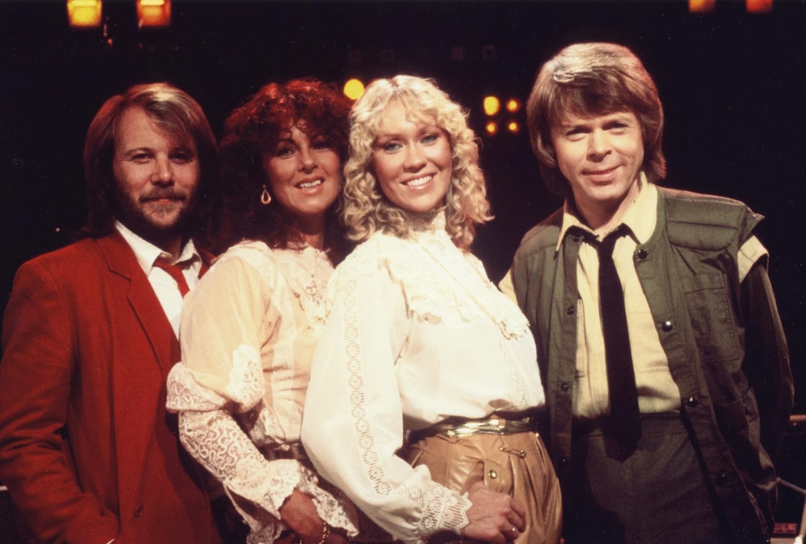 Fan ABBA "nước mắt giàn giụa" khi nghe ca khúc mới