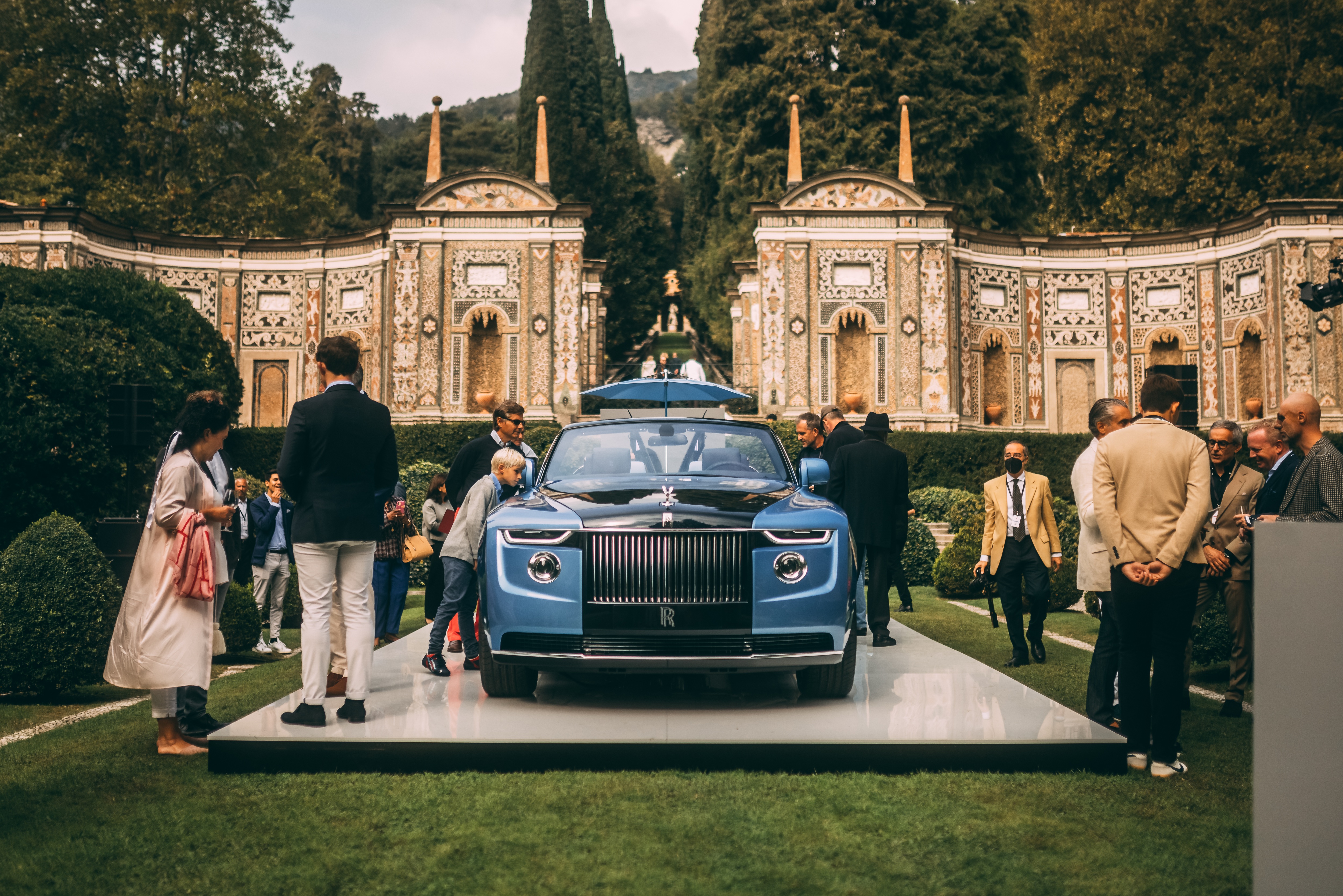 Rolls-Royce - cục nam châm hút giới nhà giàu và những bí ẩn ít người biết - 2