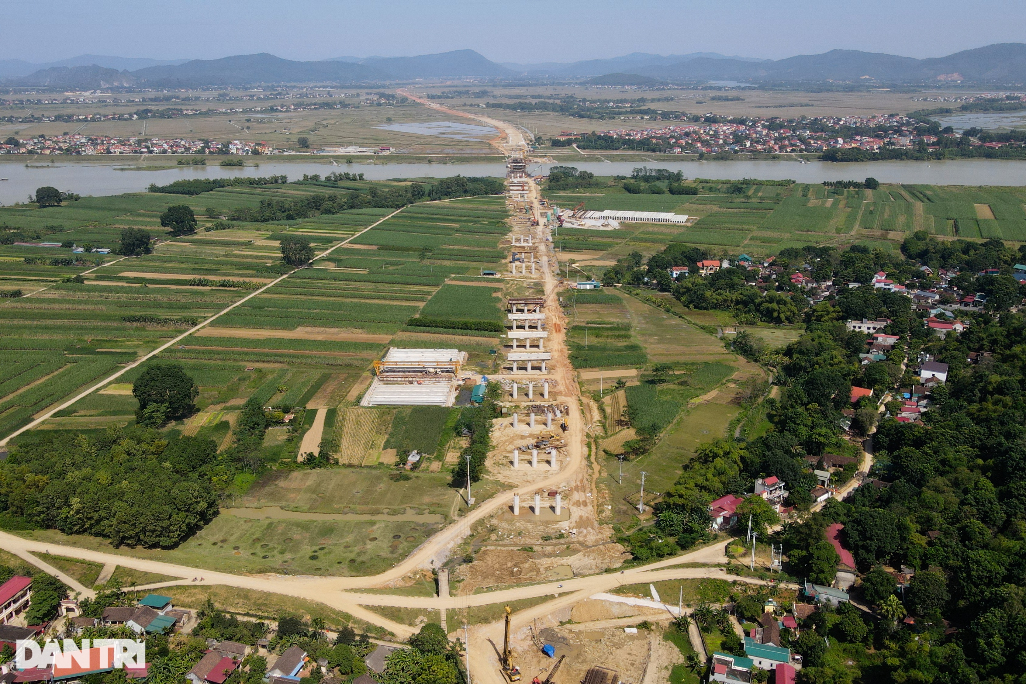 Toàn cảnh cao tốc Thanh Hóa - Nghệ An hơn 22.000 tỷ đồng dần hình thành - 7