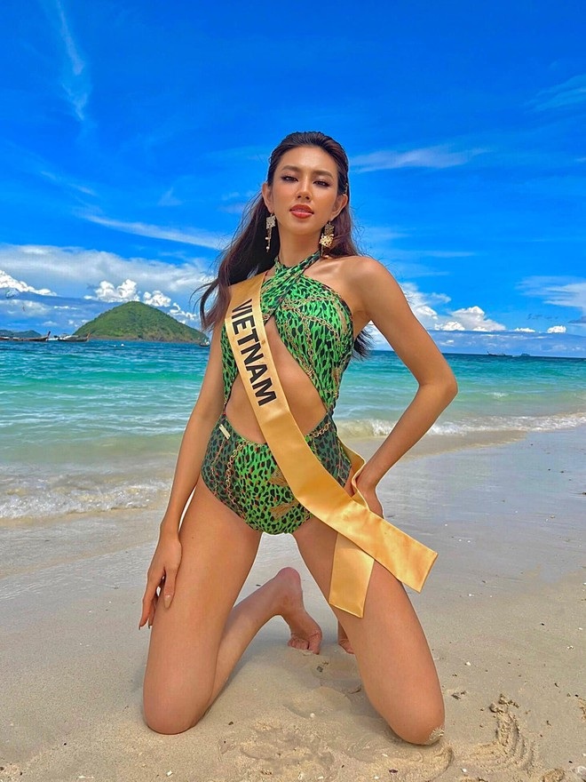 Thùy Tiên và dàn người đẹp của Hoa hậu Hòa bình 2021 khoe dáng với áo tắm - 1 Thùy Tiên và dàn người đẹp của Hoa hậu Hòa bình 2021 khoe dáng với áo tắm - 1