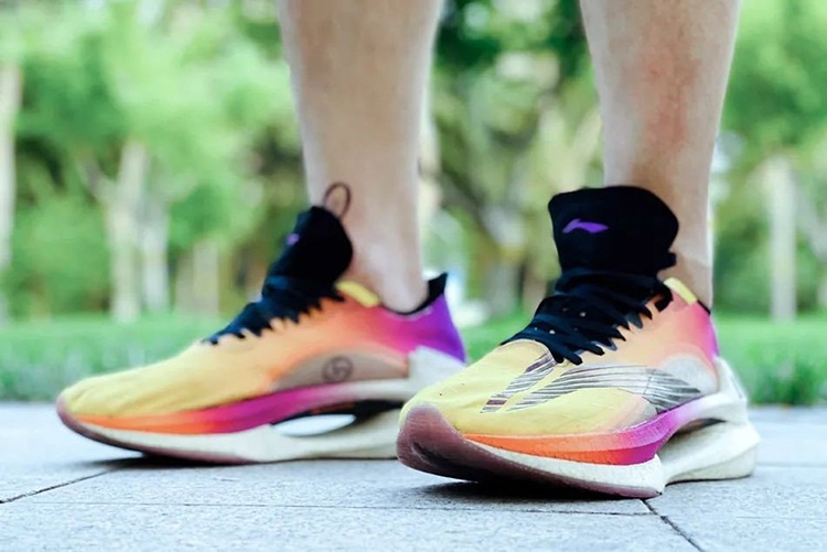 Li-Ning tham gia vào cuộc đua công nghệ giày chạy bộ - 5